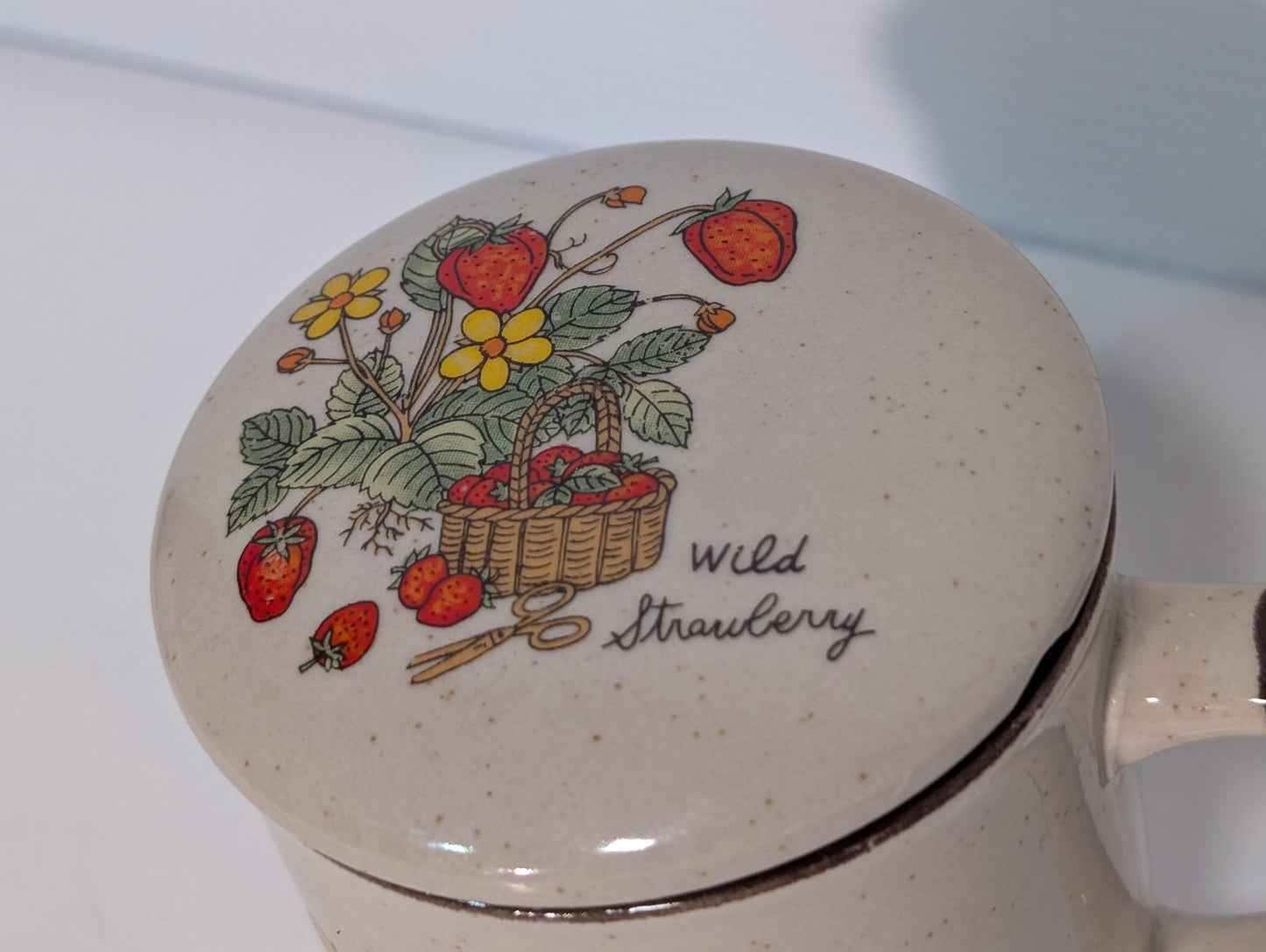 Vintage 1970s Covered, Lid, Coffee, Tea Mug Wild Strawberry, Speckled Stoneware