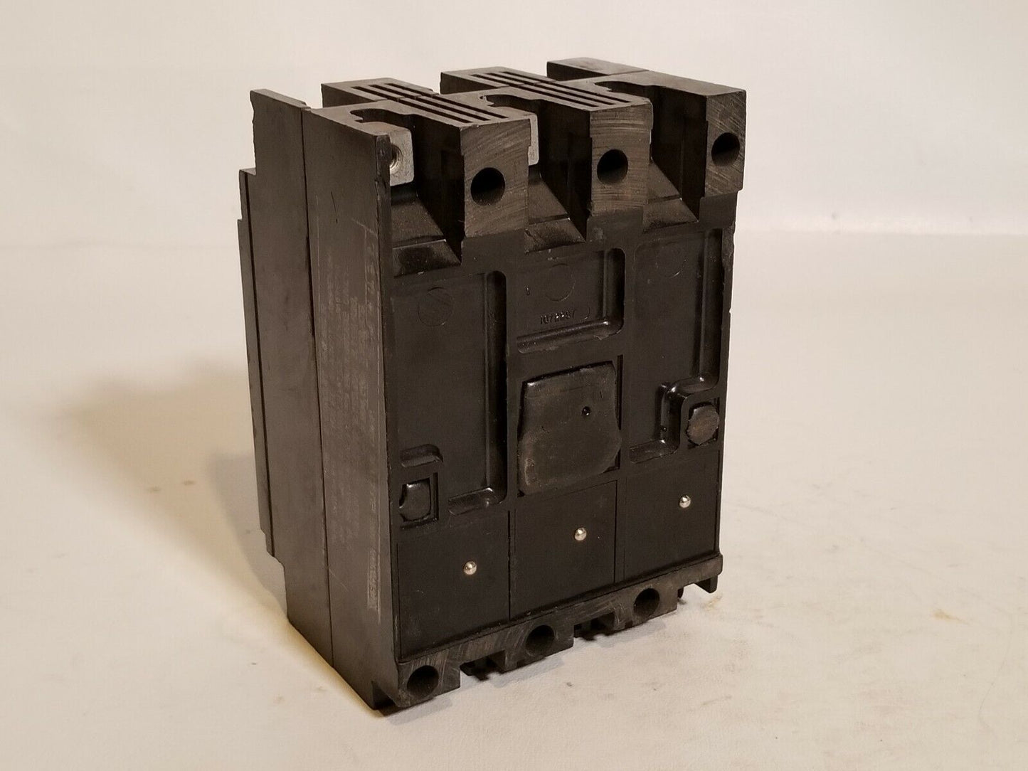 Westinghouse 1532393-A Circuit Breaker 3 Pole 20Amp 240Volt