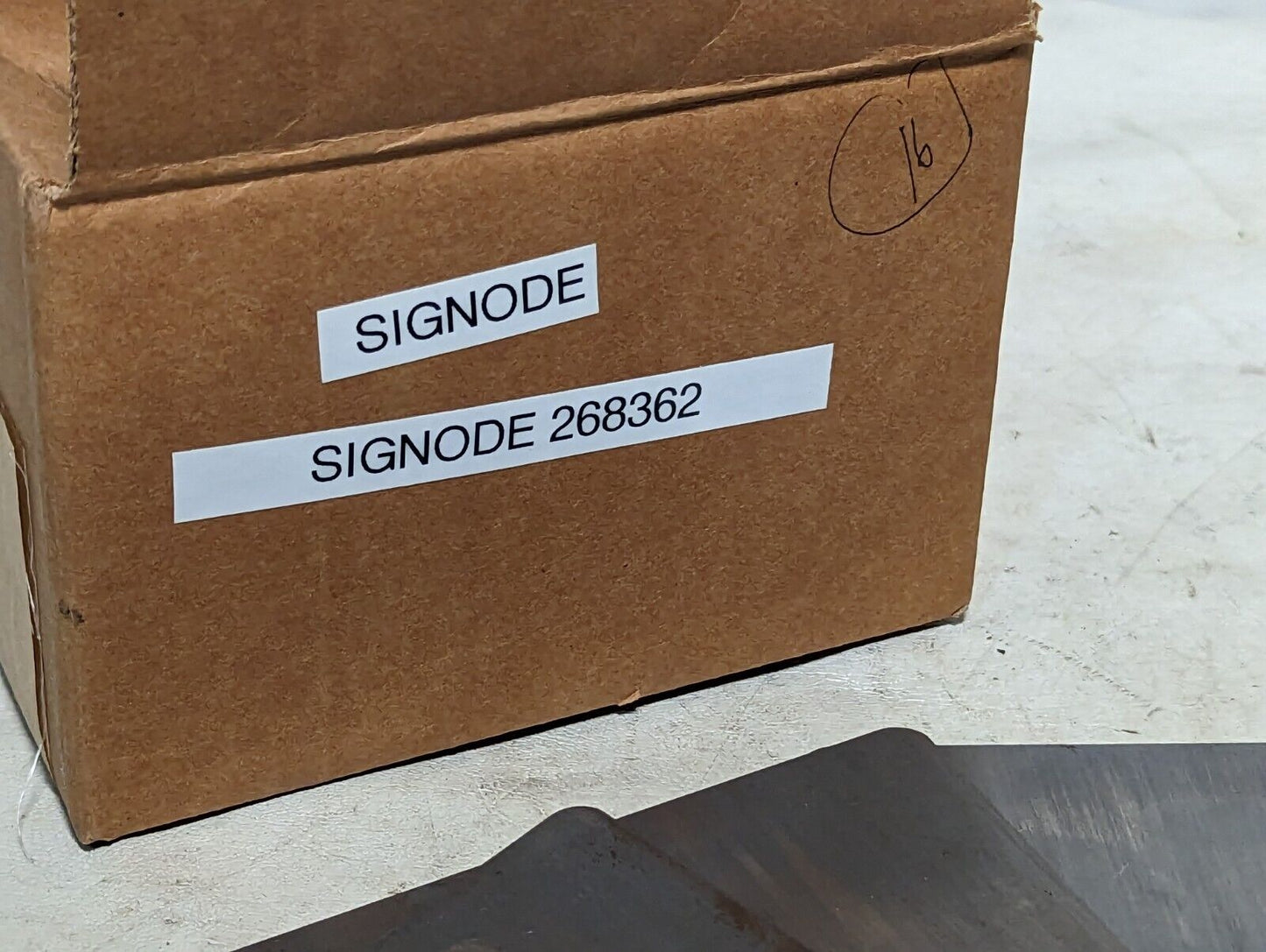 Signode 268362 track clips: twelve 5in by 4.25 in by 3/16 in steel plates