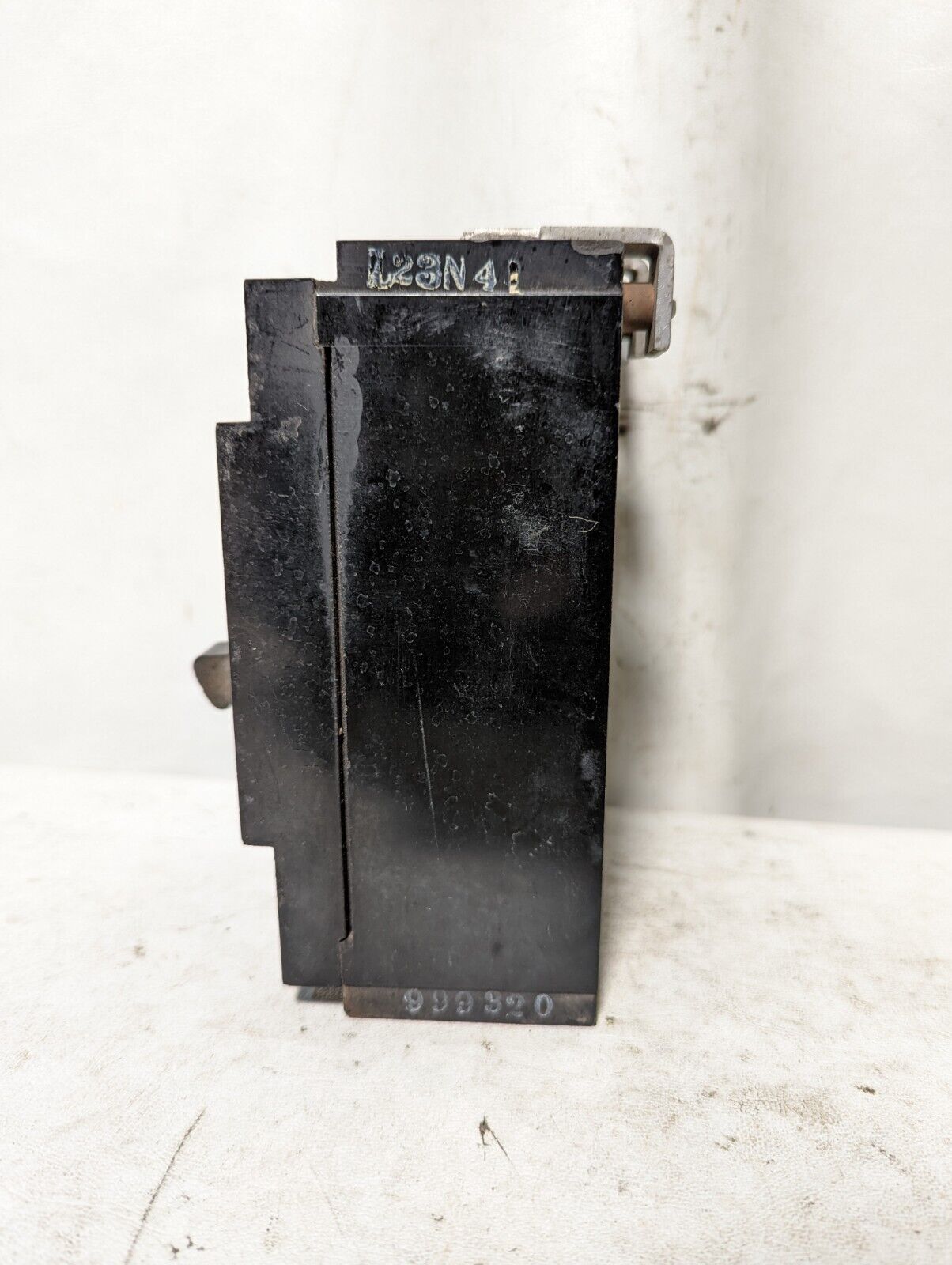 Square D 989720 circuit breaker, 20A, 480VAC, 3 pole