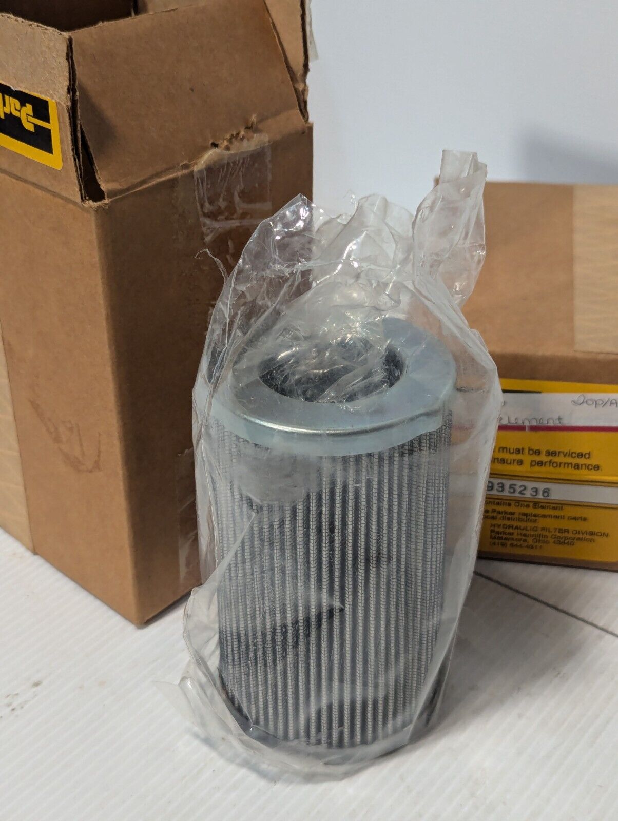 Parker 935236 hydraulic filter element, in original box - Free Shipping