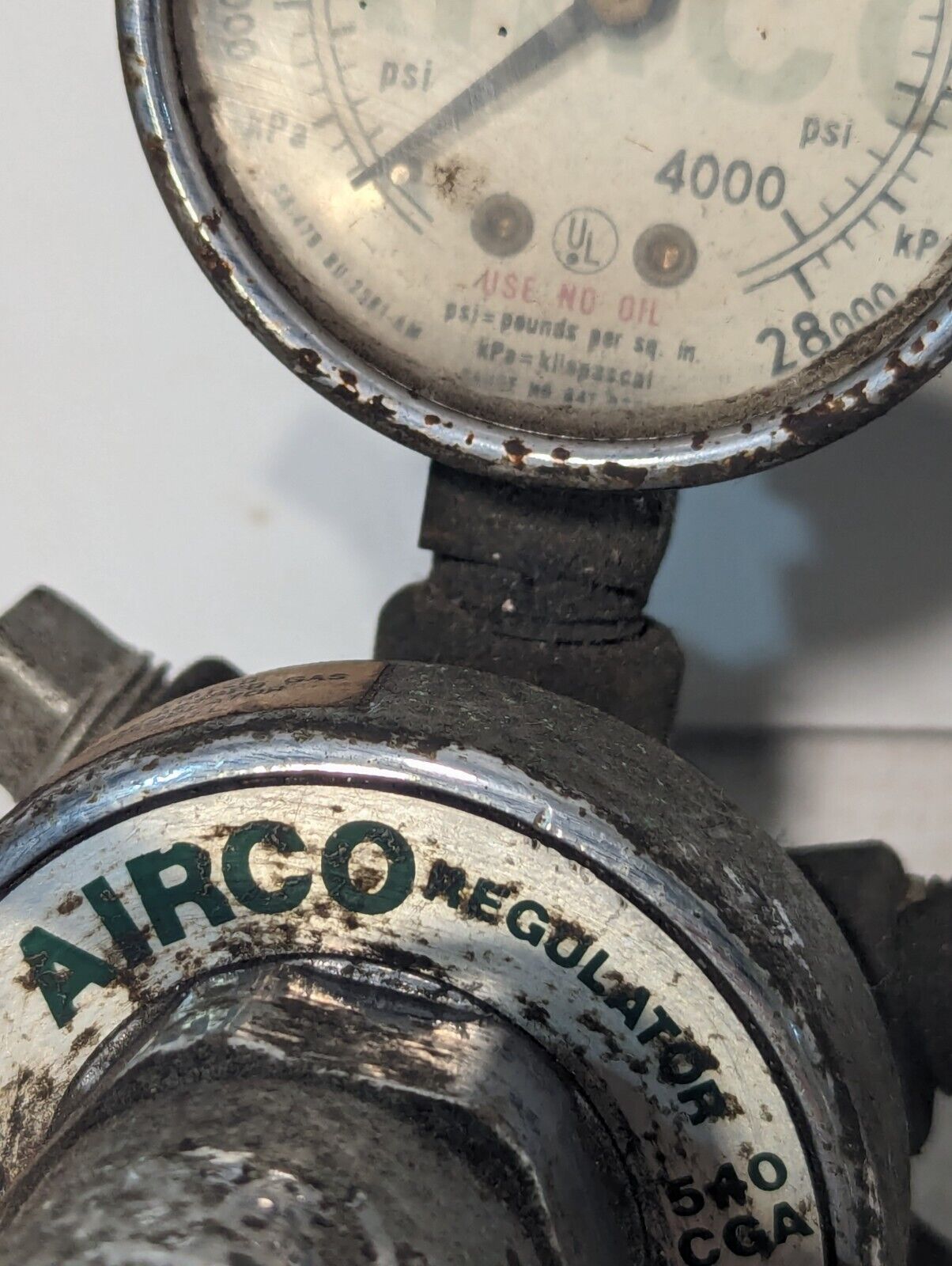 Airco 806-540/830-CGA Regulator With 4000 PSI Gauge - Free Shipping