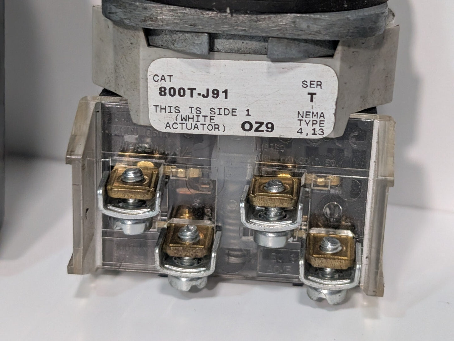 Allen Bradley 800T-J91 Ser. T Selector Switch 800TJ91 With Contactor
