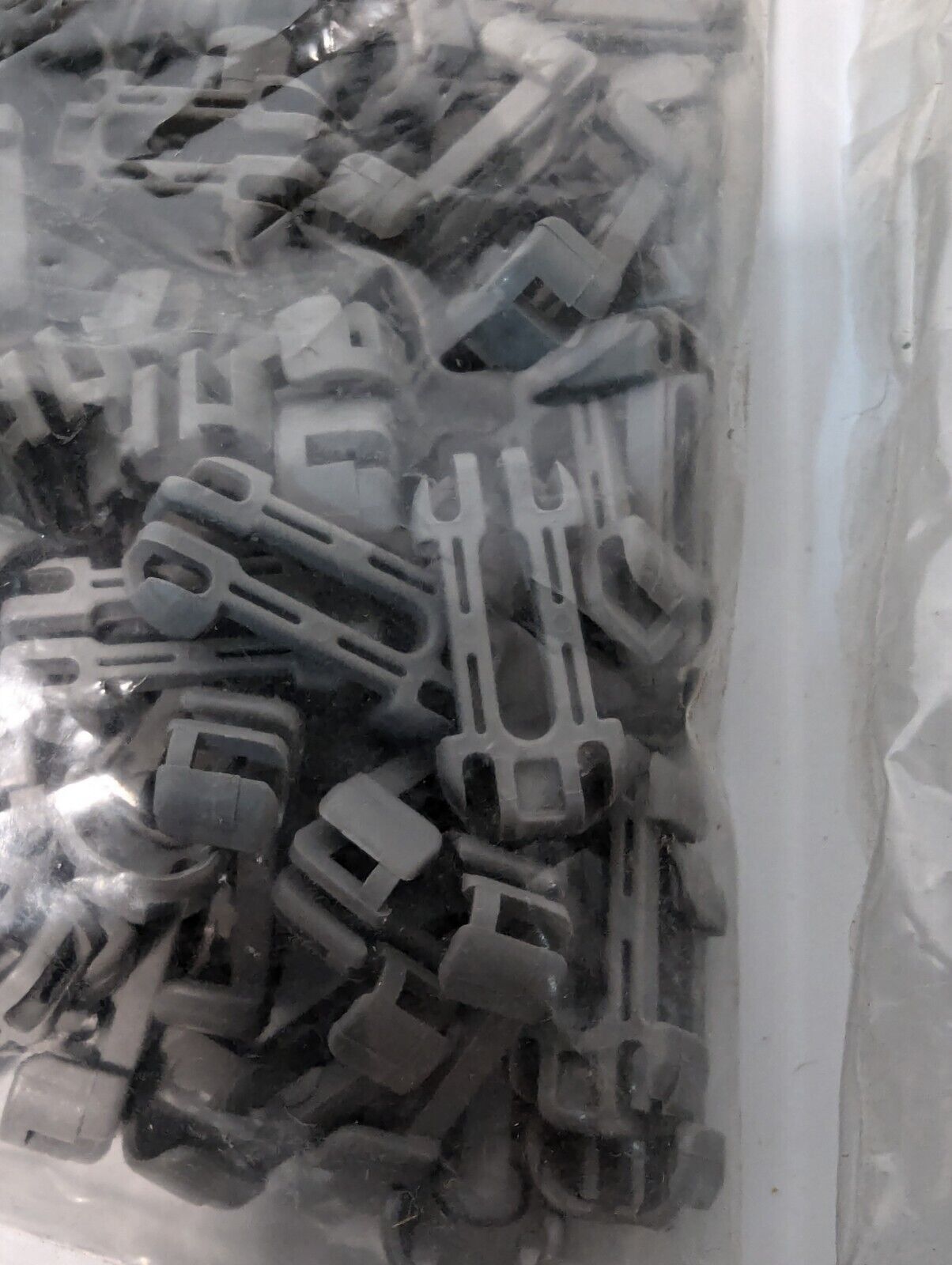 (100-Pack) Yazaki 7157-6827-10 Rear Space Holders Automotive Connector-Free Ship