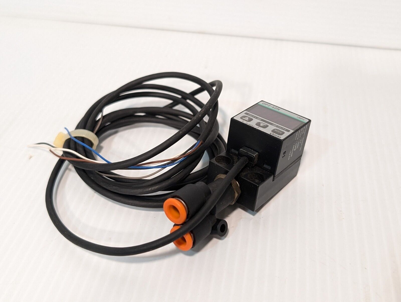 Sunx DP2-42N Digital Pressure Sensor, LED display, 1MPa -Free Shipping & Returns