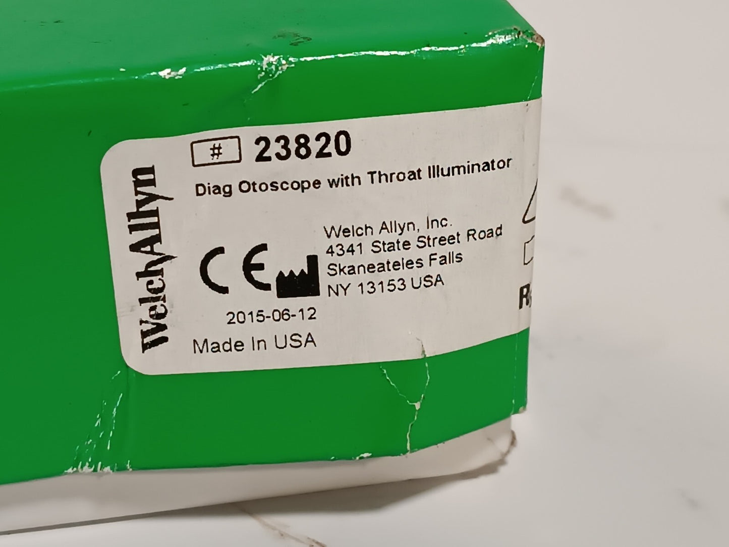 Welch Allyn 23820 MacroView Plus Otoscope takes 3.5V Halogen, 901021