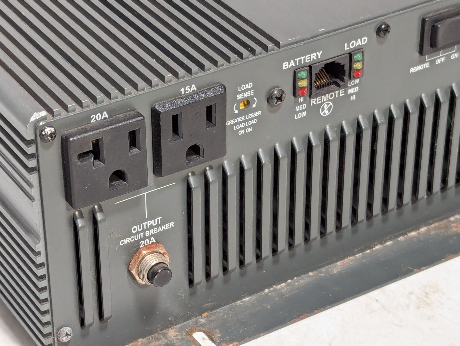 Tripp Lite PV3000HF Power-Inverter Ultra-Compact Inverter, 3000W, 4 Outlet (AC)