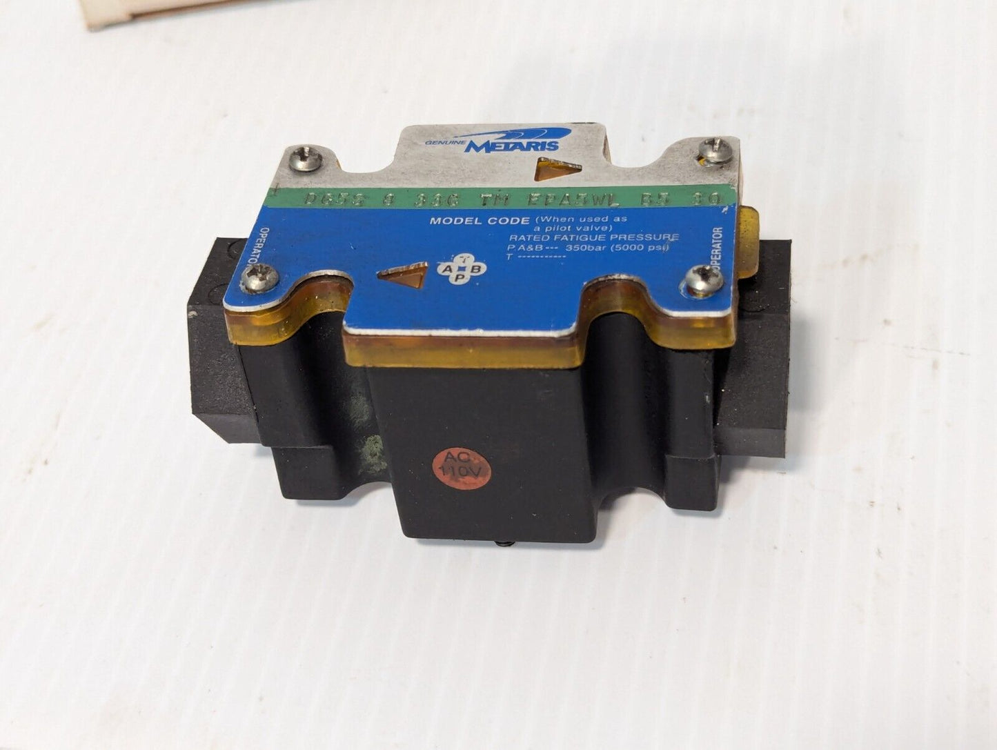 Metaris DG5S 8 33C TM FPA5WL B5 30 hydraulic directional control solenoid valve