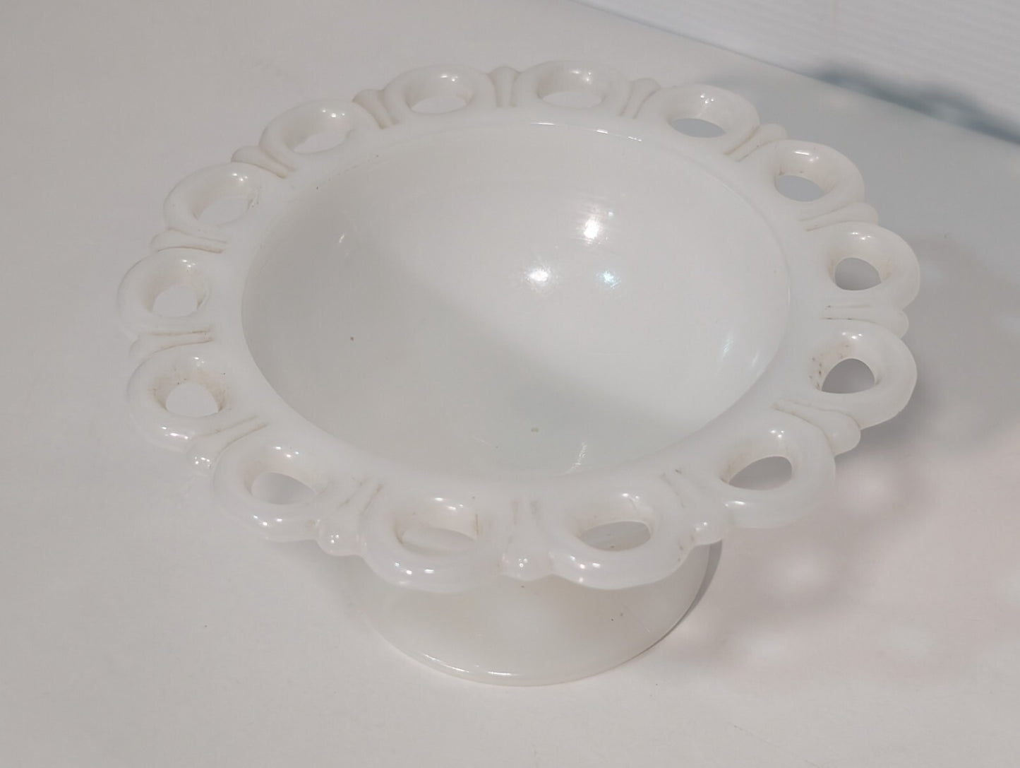 Vintage Anchor Hocking Milk Glass Lace Edge Old Colony Pedestal Compote Dish
