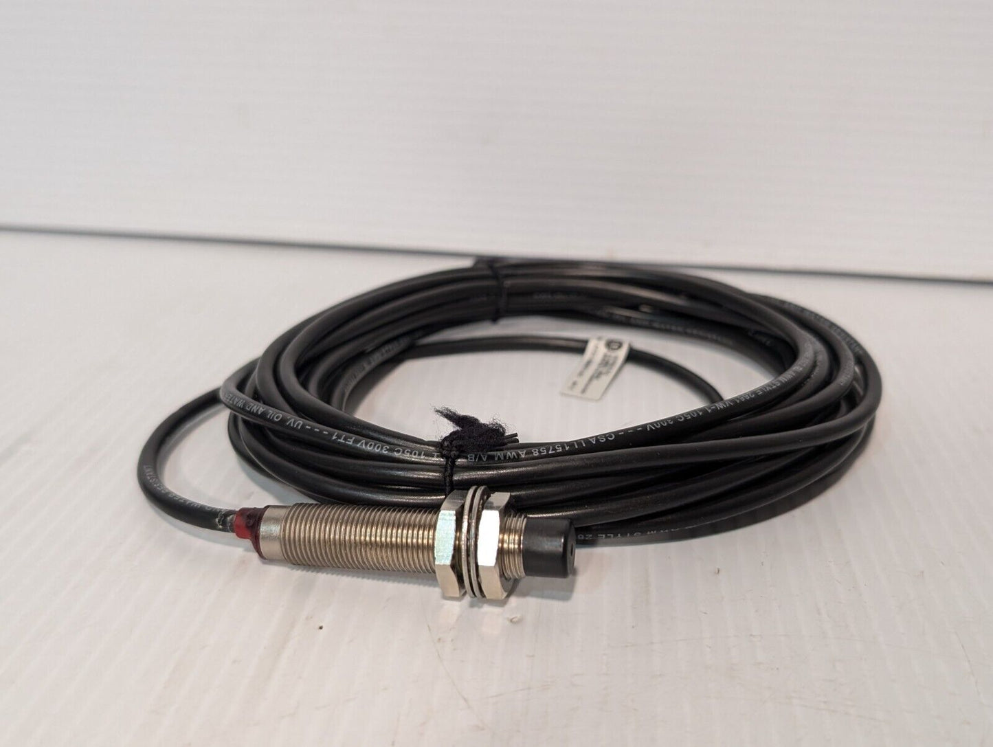 Allen Bradley 872C-D4NE12-A5 Proximity Sensor, 5M Cable, 12mm Barrel - Free Ship