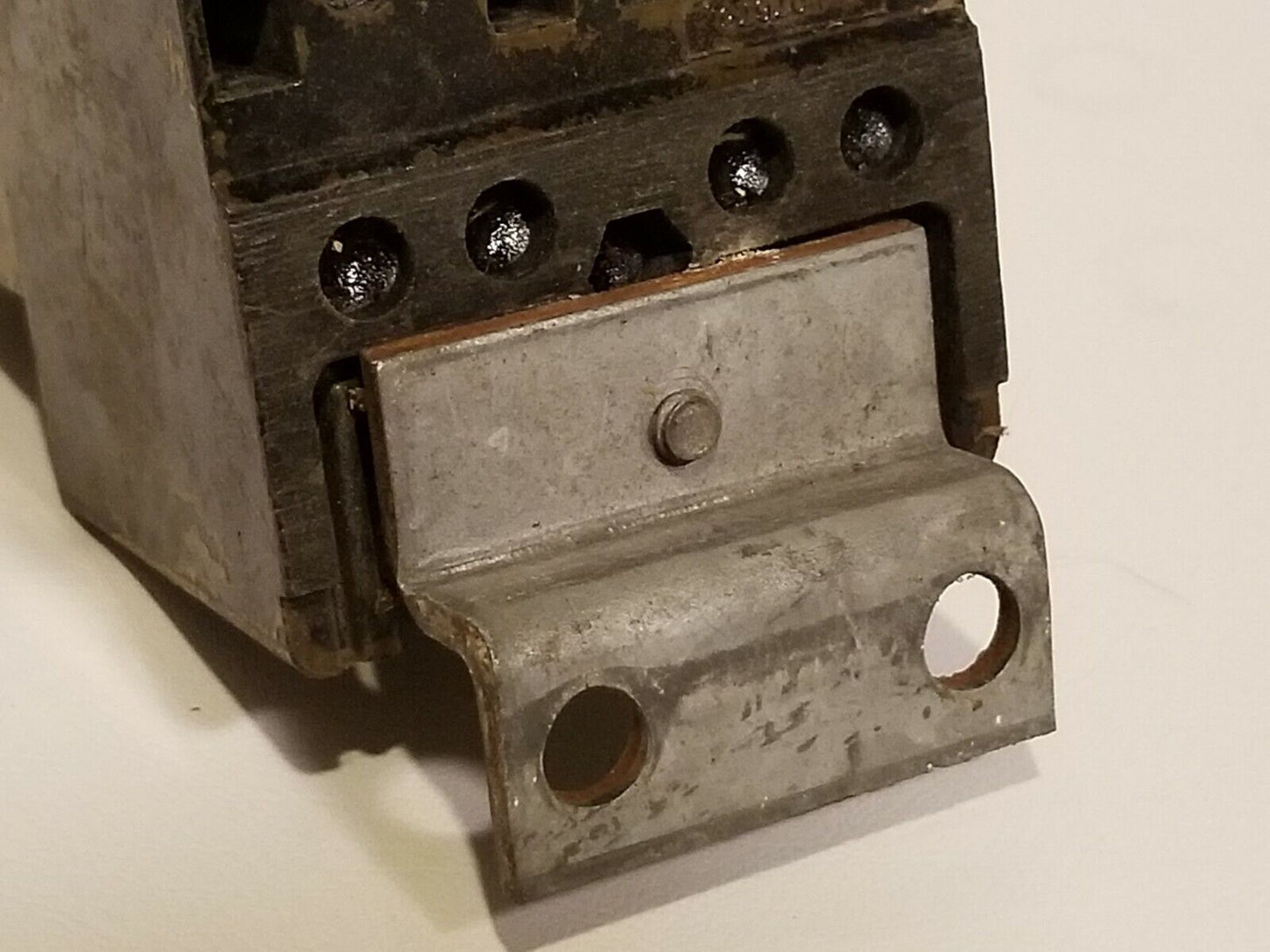 Westinghouse AB De-ION circuit breaker, 15 amps, 2 poles, 600 VAC, 250 VDC used