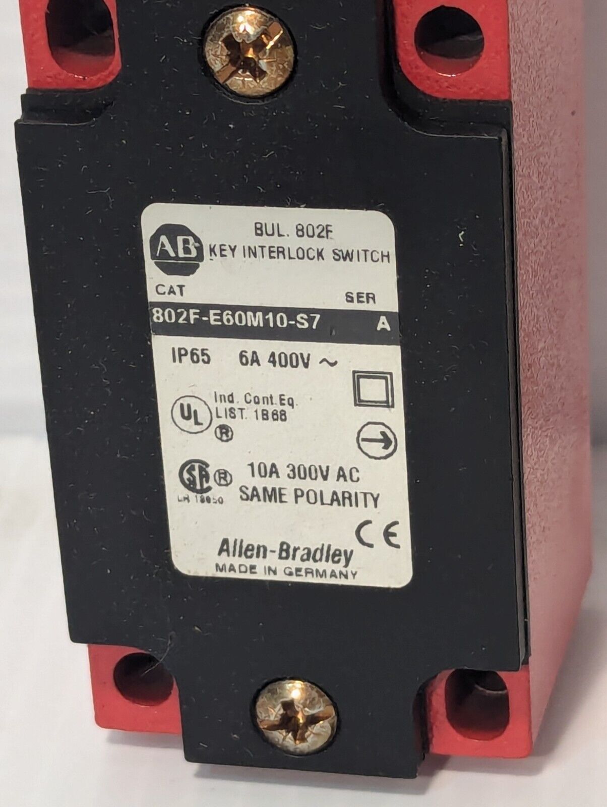Allen Bradley 802F-E60M10-S7 Mechanical Keyed Safety Interlock, 10A, Ser. A