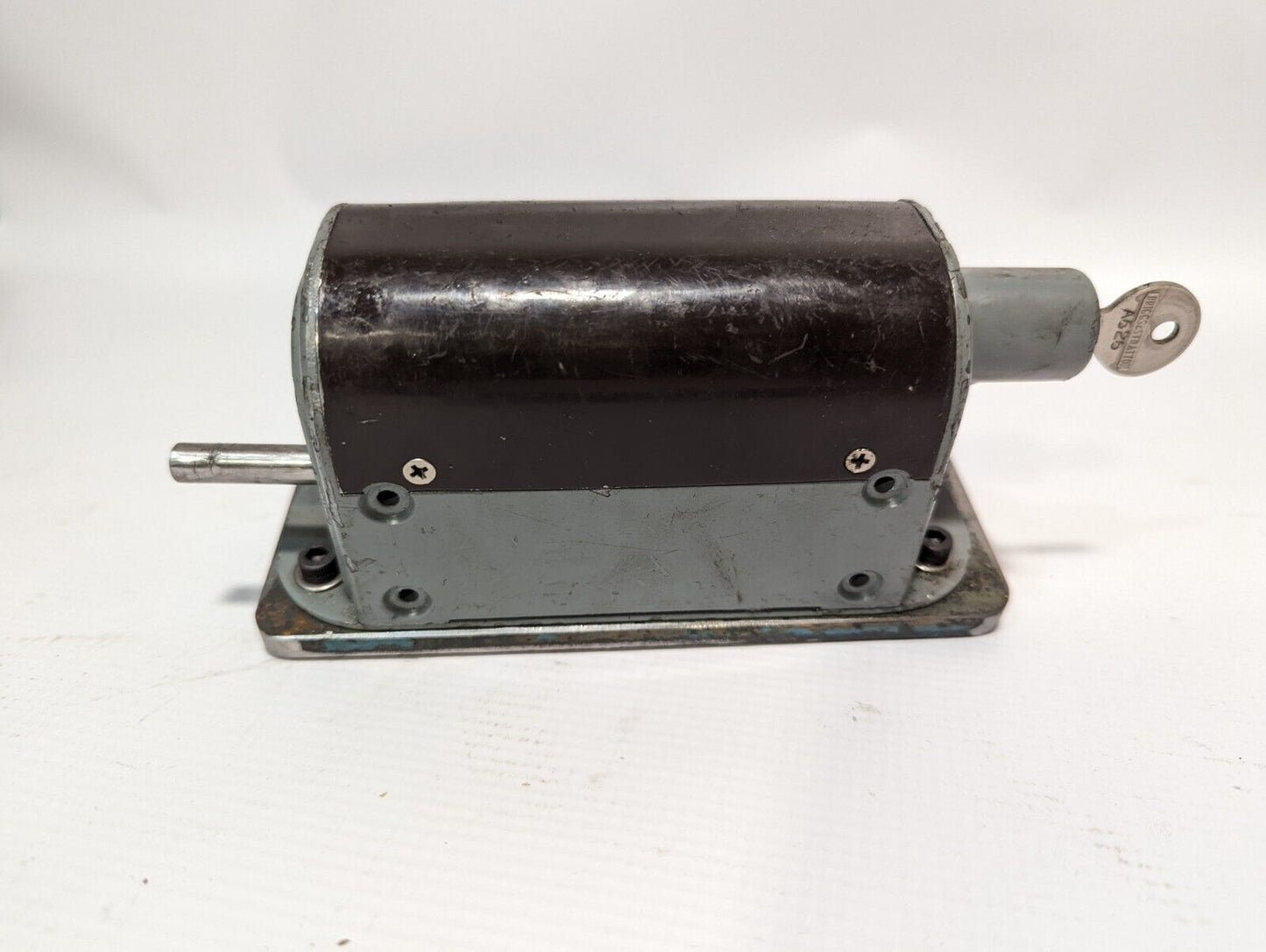 Durant Eaton Model 6-M-1-2-R Vintage Stroke Counter With Key
