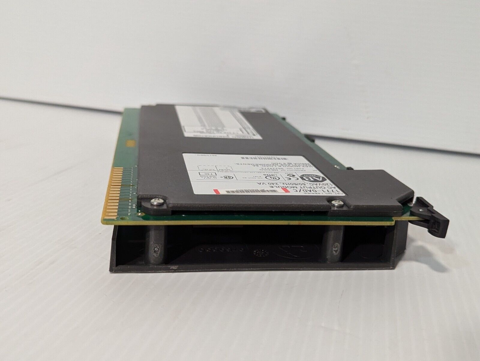 Surplus Open Allen Bradley 1771-OAD /C PLC-5 16-Pt 120VAC Digital Output Module