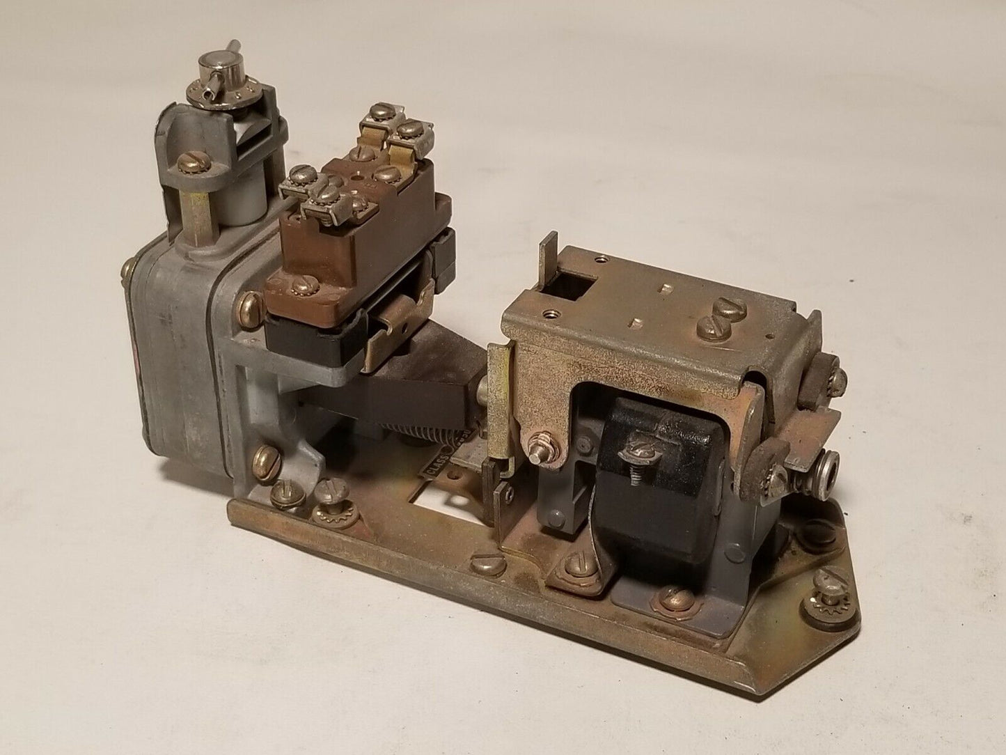 Square D 9050 pneumatic timing relay, timer