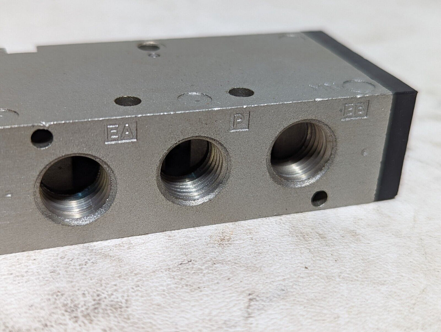 SMC NVFM250-N02-018 air valve, oper. press. 0-140PSIG