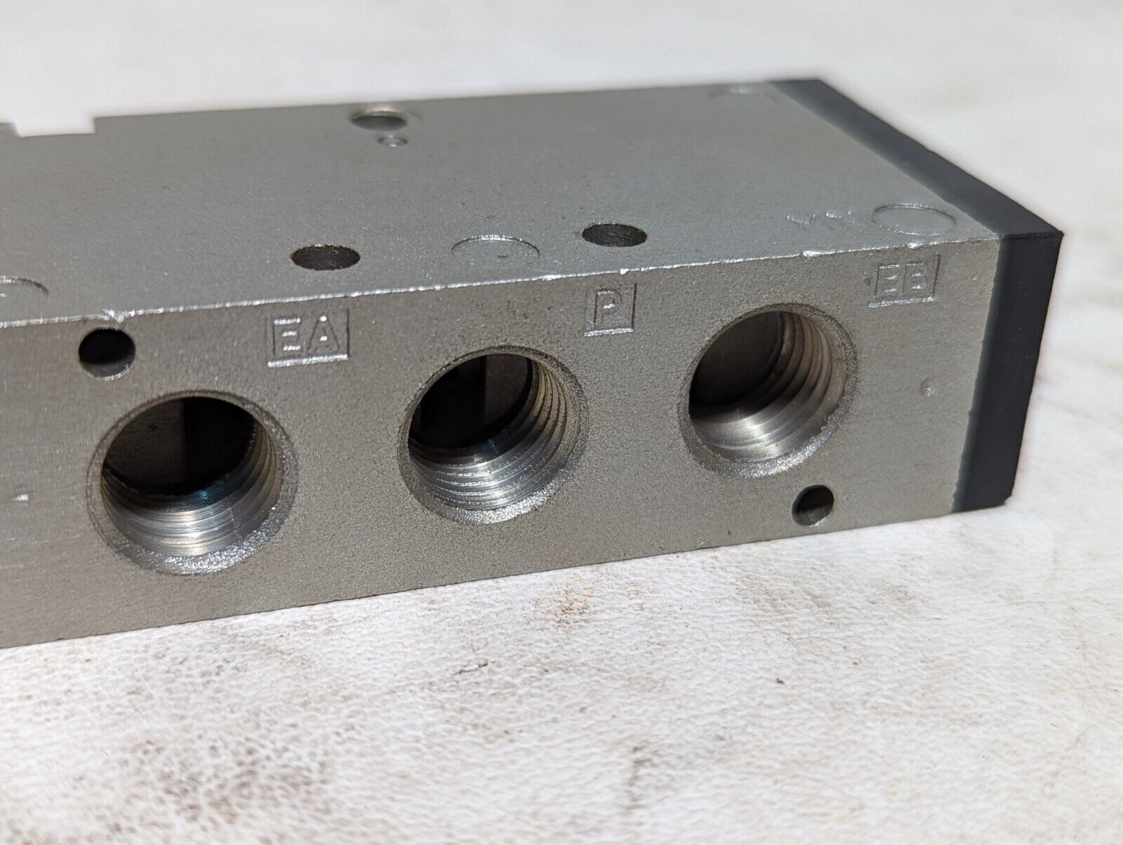 SMC NVFM250-N02-018 air valve, oper. press. 0-140PSIG