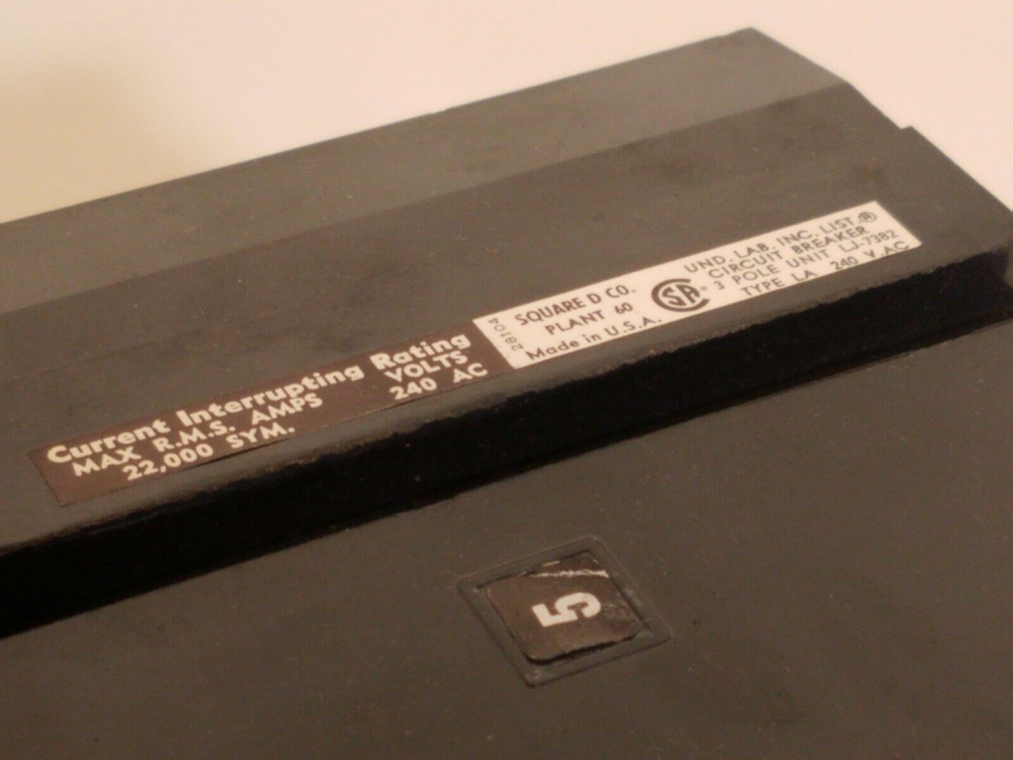 Square D LA3300 3 pole 300A 240VAC