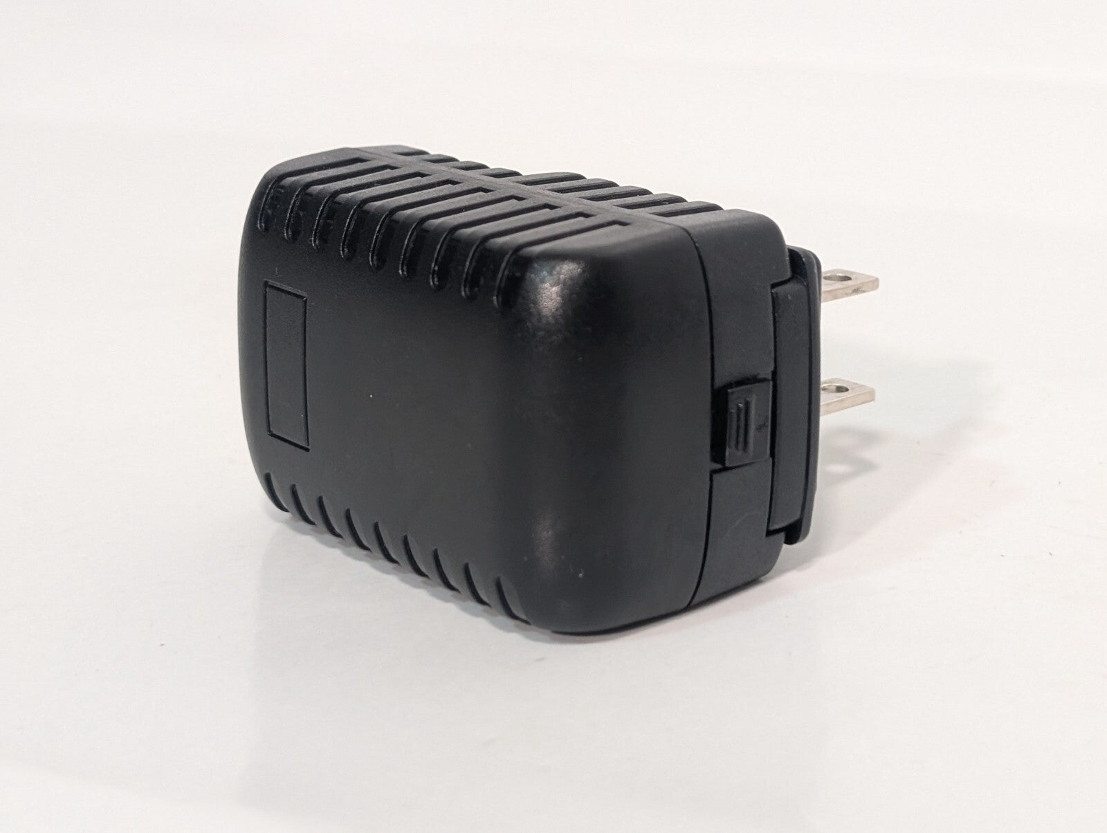 Starwell SK02G-050200Z AC/DC Medical Adapter, Input 100~240vac, Output 5vdc