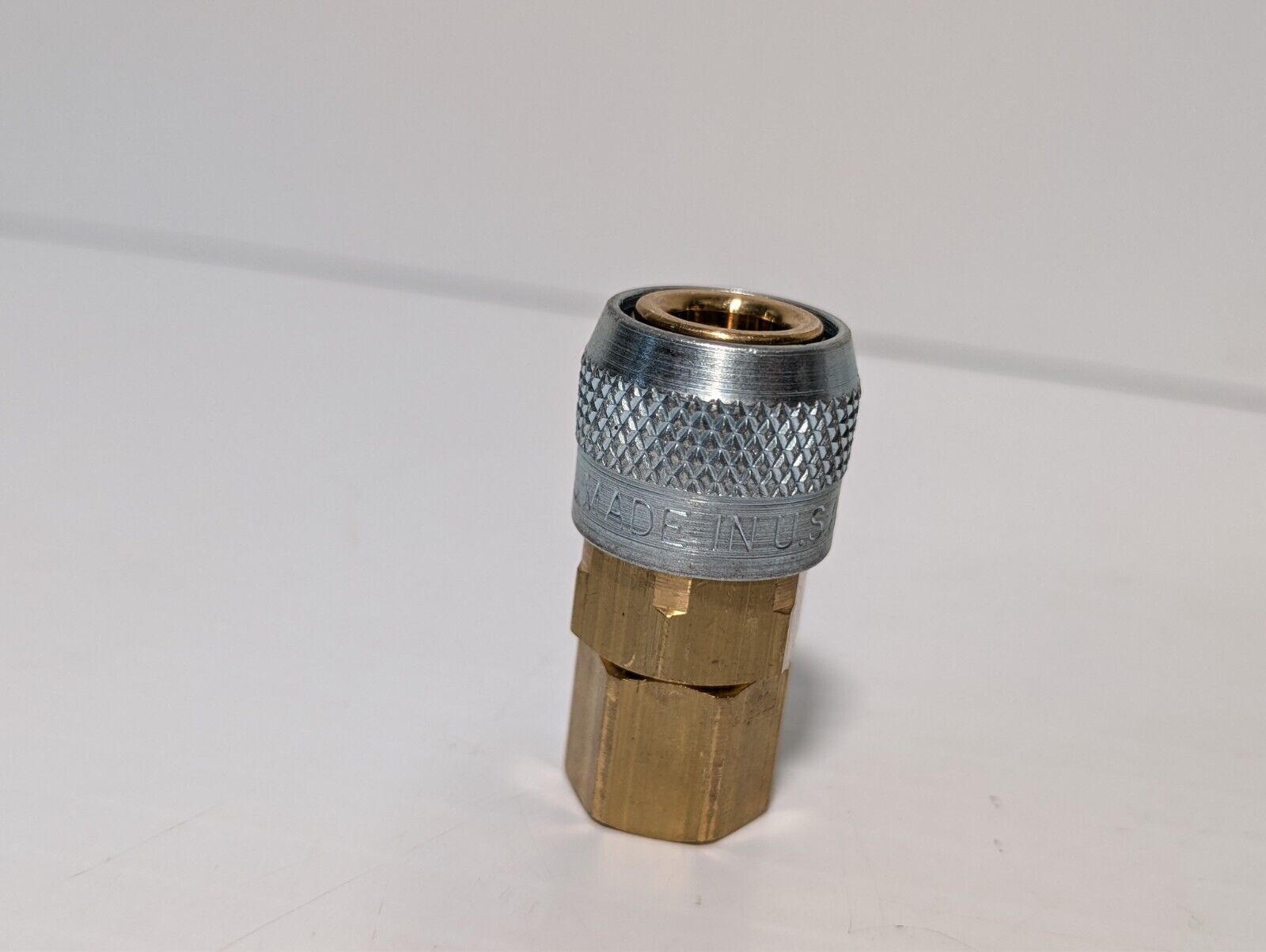 (24) ARO 210-3003 Air Hose Fittings 1/4" NPT Automatic Coupler Quick Connect