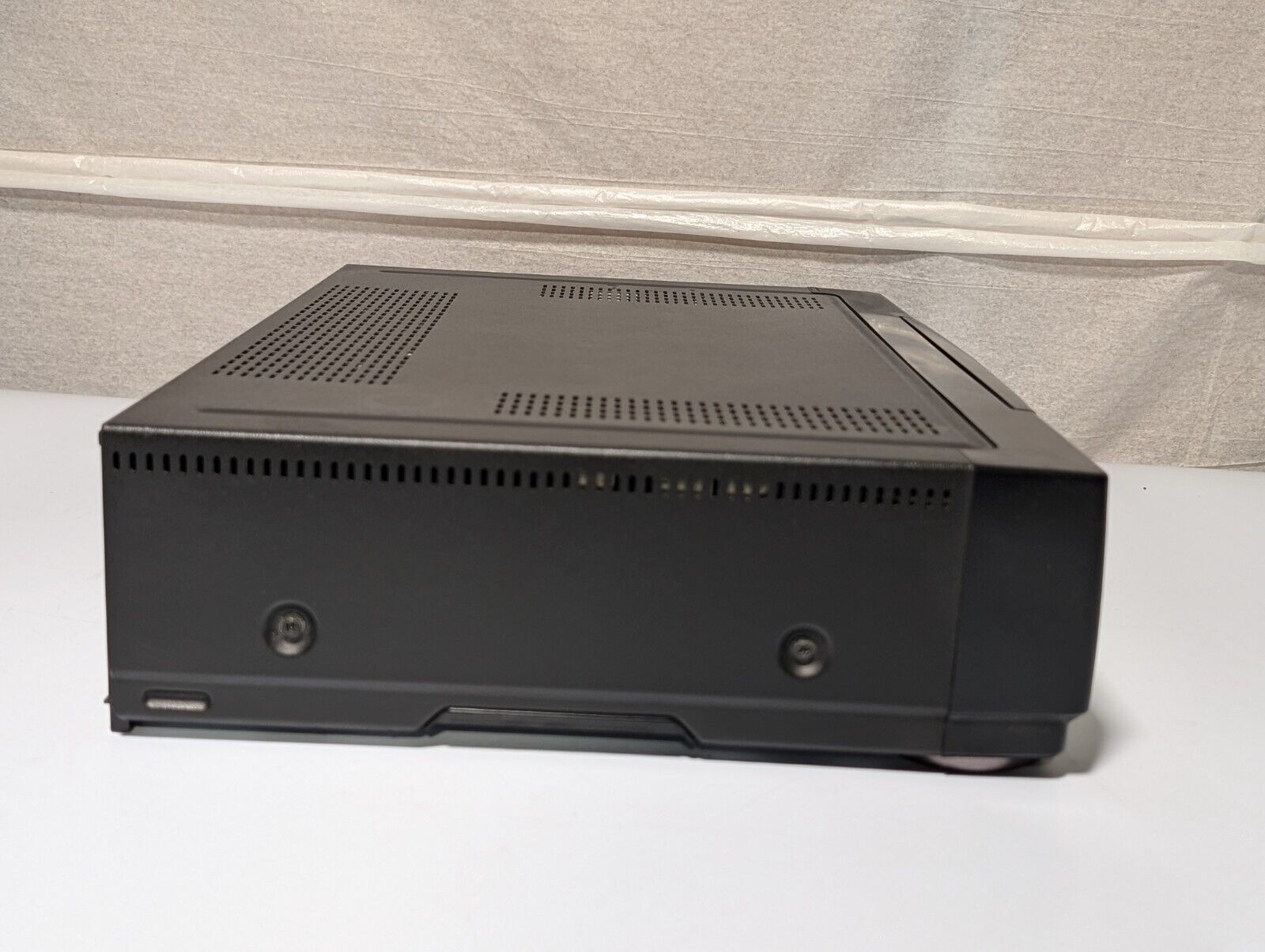 Sony SLV-940HF VCR-Plus Hi-Fi Stereo VHS VCR, Flying Erase Head, No Remote