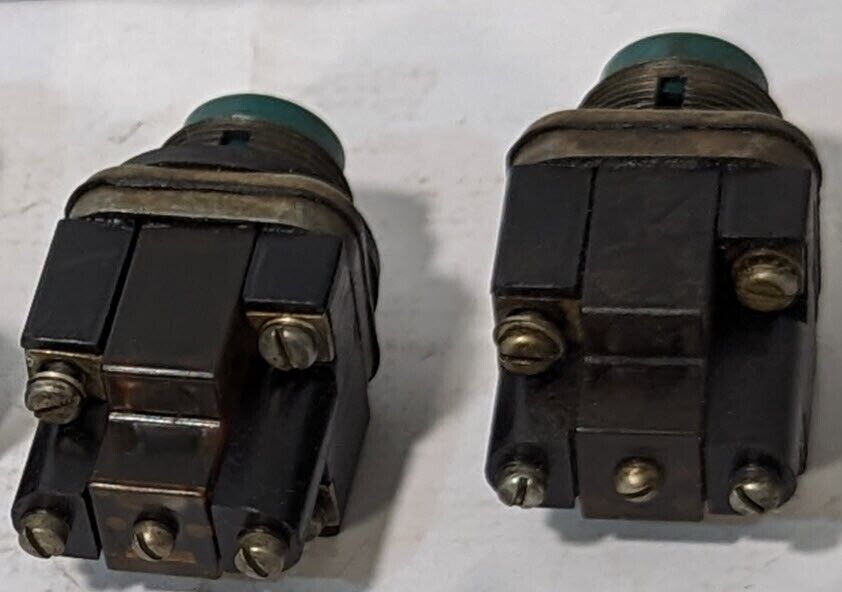 Lot of 2 Allen Bradley 800T-A1 Push Button, Series N, Flush Head  -Free Shipping