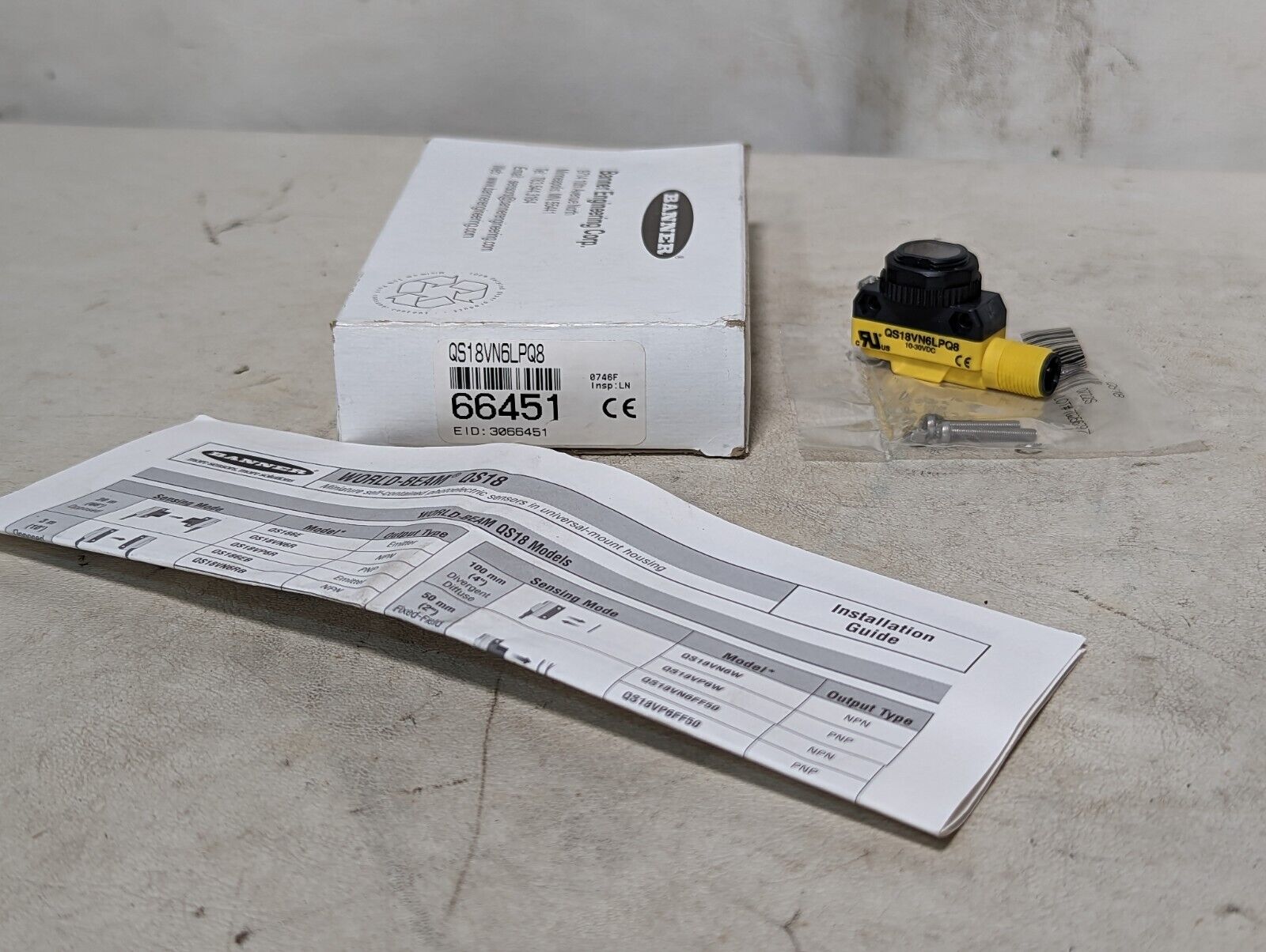 Banner  QS18VN6LPQ8 Photoelectric Sensor 10-30VDC 4-Pin