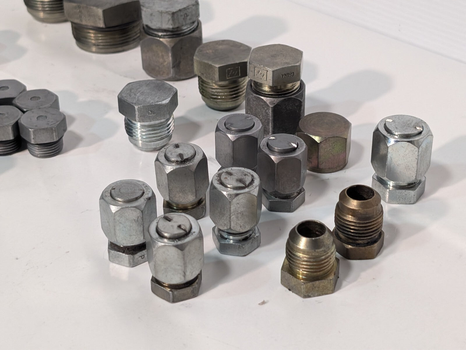 (27) High Pressure Compression Tube Fitting Adaptors Hex Head and Assorted Other