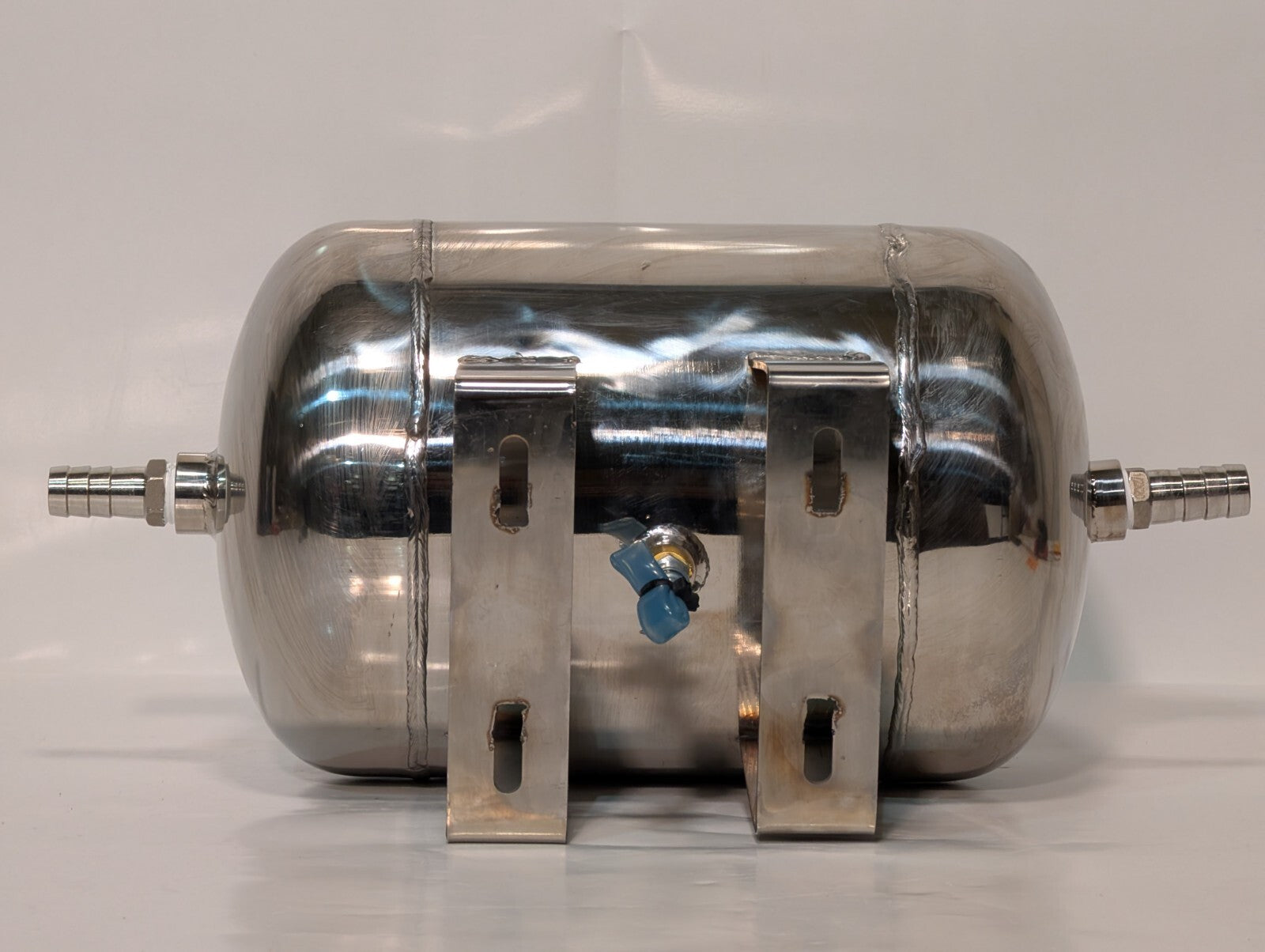 Stainless Steel Gas Storage Air Reservoir Can 4-Port High Pressure, likely 5L