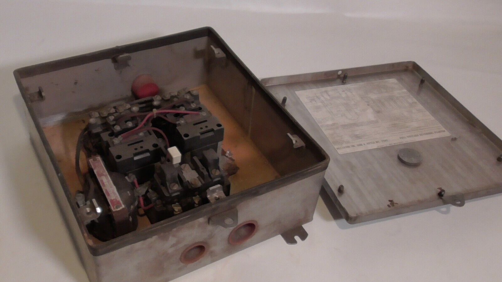 A-B 705-ACD-K Size 0 120/240/500V 2/3/5HP 70A86 110/120V +X147990 330/460V motor