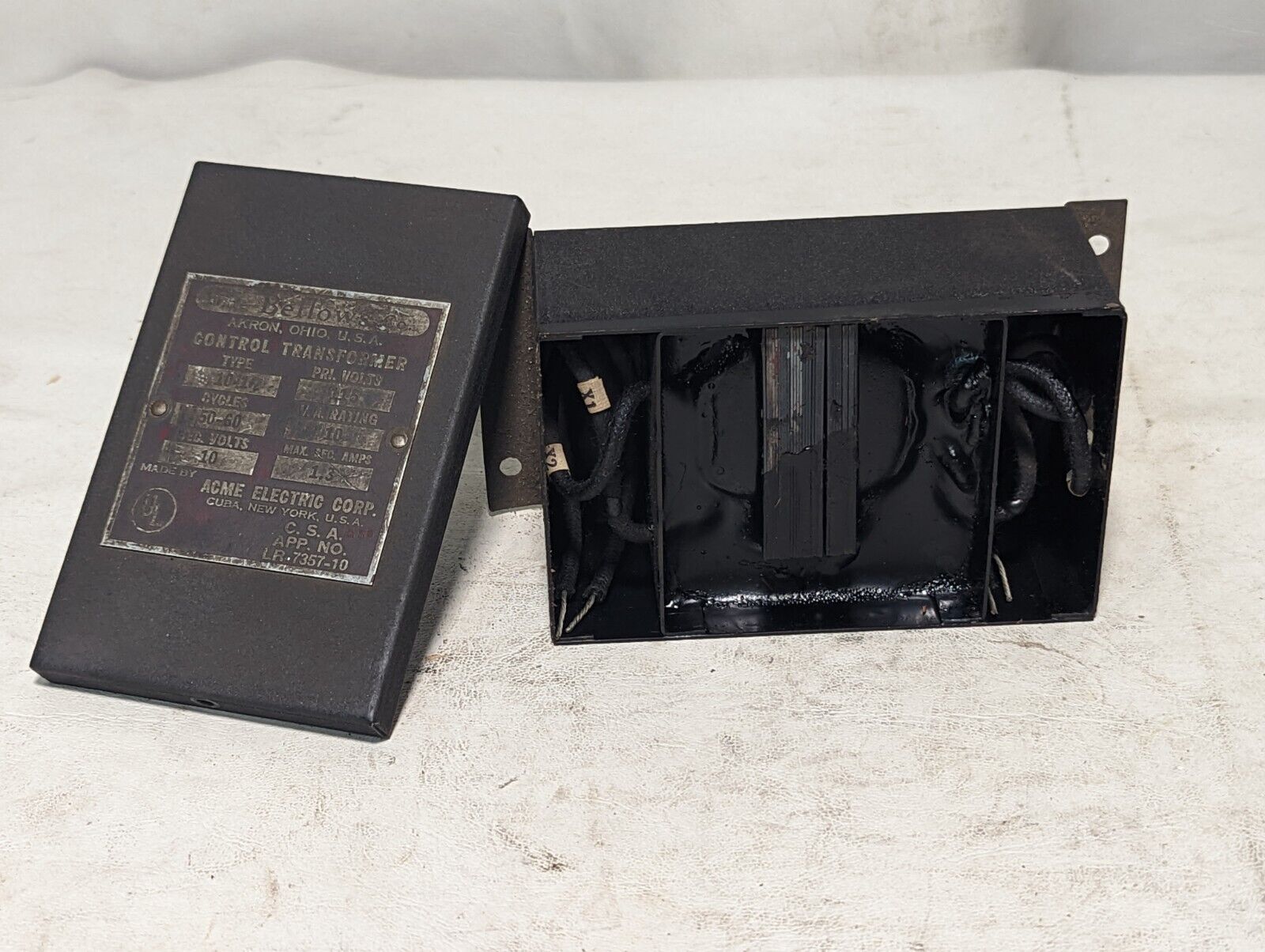 Bellows 10-1 Control Transformer, 115V primary, 10V secondary, by Acme Electric