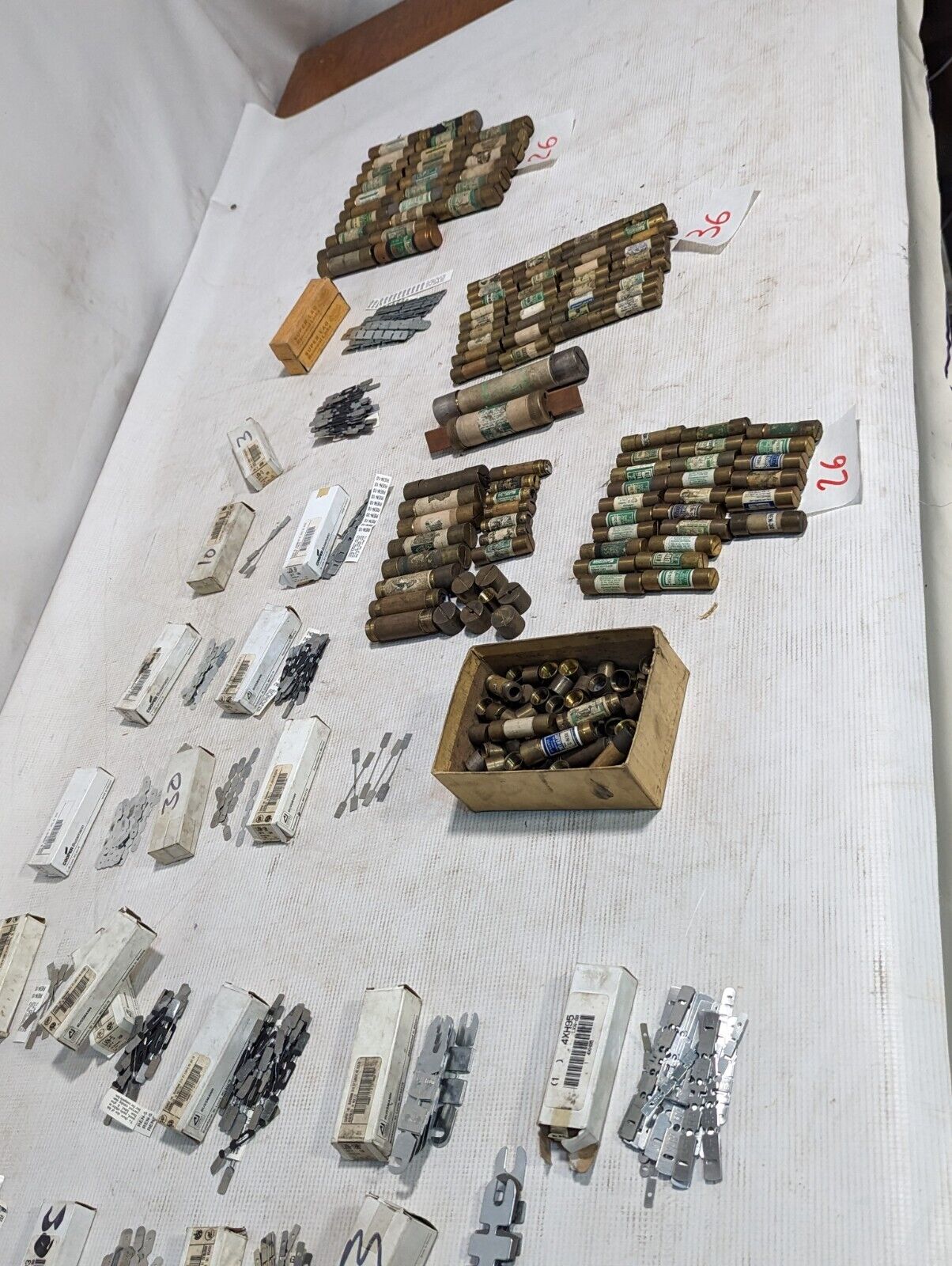 Large lot of Bussmann renewable fuses and links as pictured, REN3, REN30, REN60