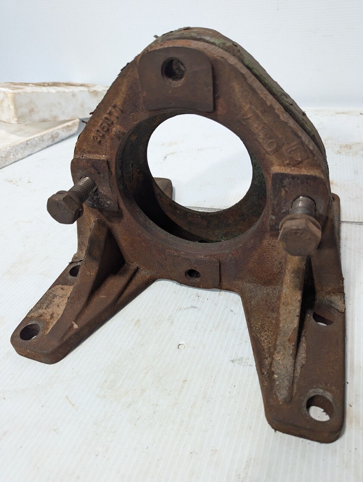 Vickers 205077 Foot Bracket Mount PAIR for Hydraulic Vane Pump - Free Shipping
