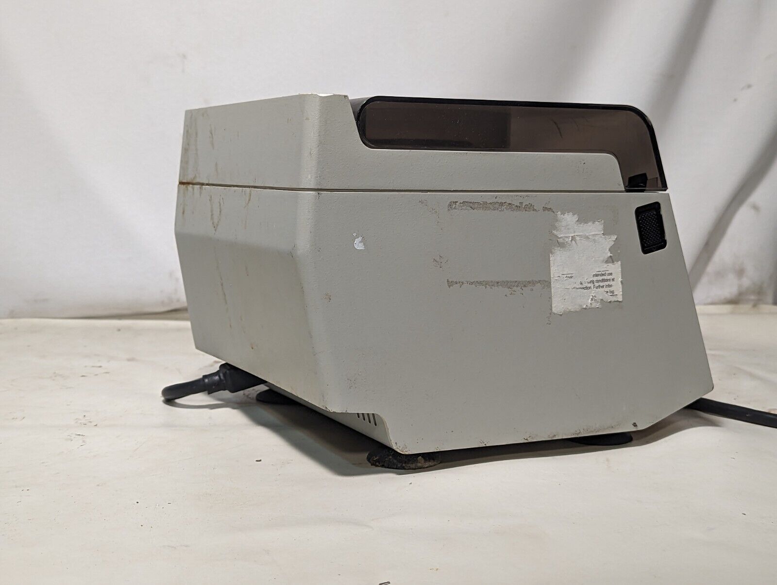 VanGuard V6500 centrifuge, 3400RPM, 110VAC, 60Hz, 0.95A, model 6500