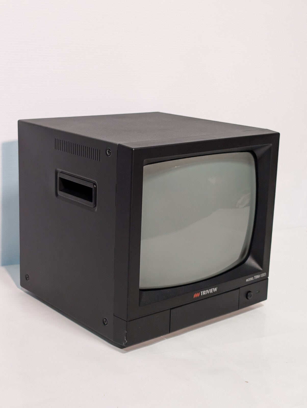 Tatung TBM-1203 Triview  B&W Surveillance Monitor, 11" Visual Screen, Metal Case