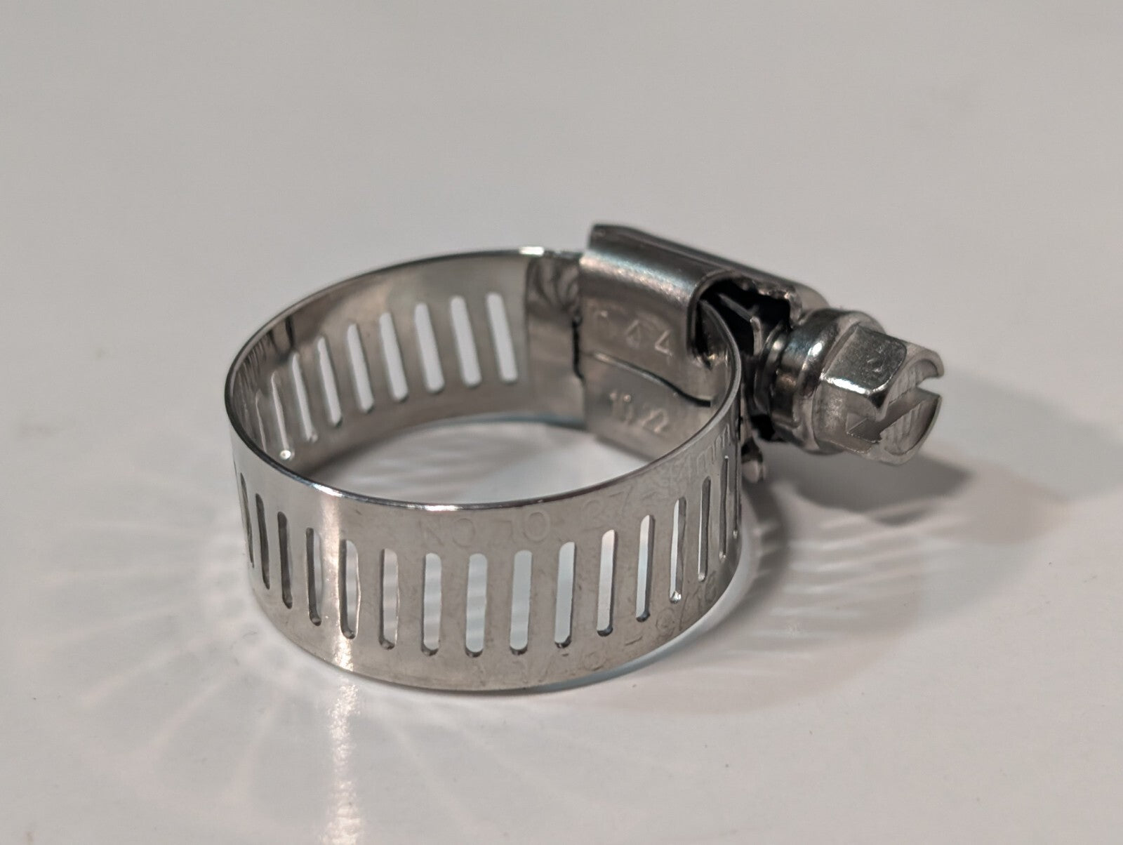 (185) No. 10 Stainless Steel Worm Drive Hose Clamp, 27-14mm, 1-1/16 to 9/16 in