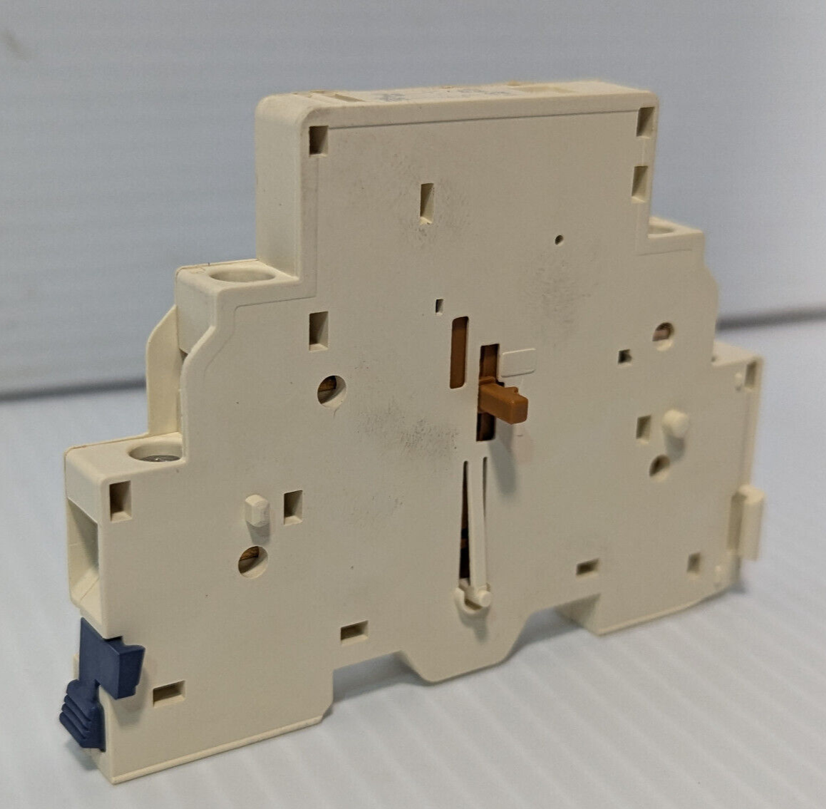 Lot of 3: Schneider Electric GVAN11 Aux. Contact Side Mount Blocks,Free Shipping