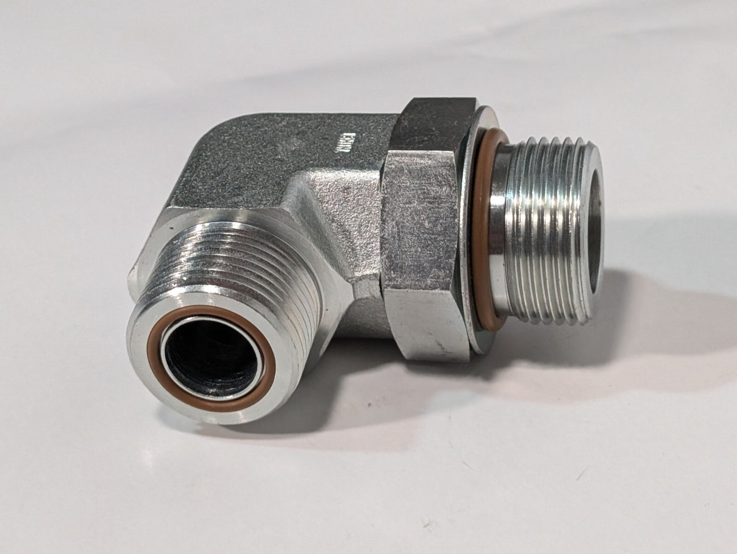 Sullair 02250152-544 Elbow Connector 90°, 1" SAE x 3/4" ORFS Compressor Part