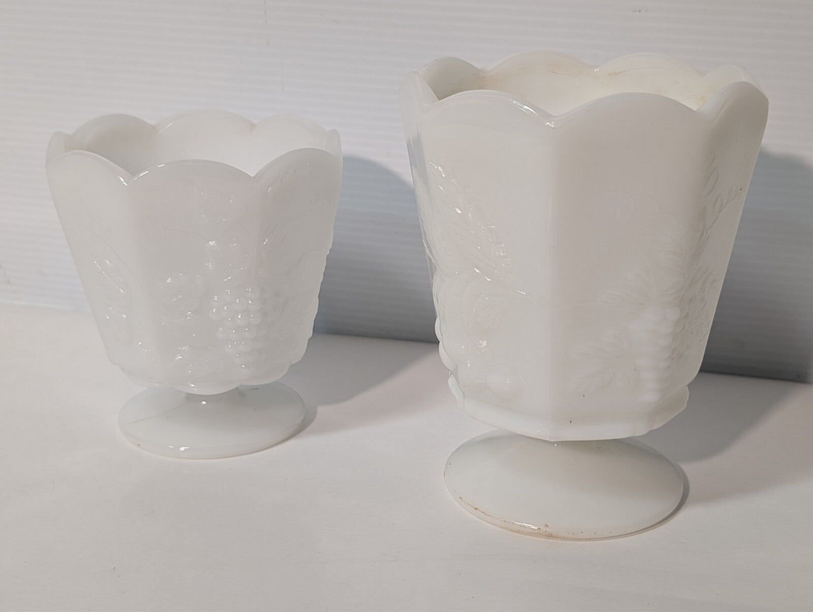 (2) Vintage NAPCO 1186 Cherry & Grape Pattern Vase/Planter