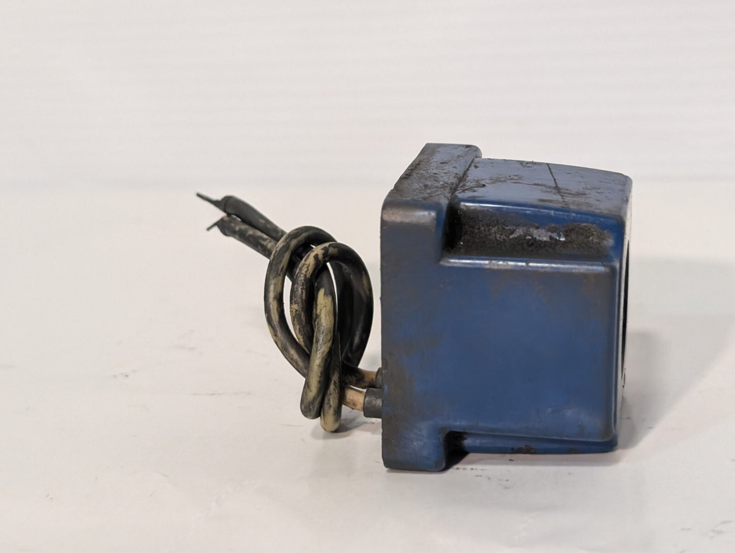 Vickers 633741 Solenoid Coil, 115/120VAC 50/60Hz, .54A, .64A