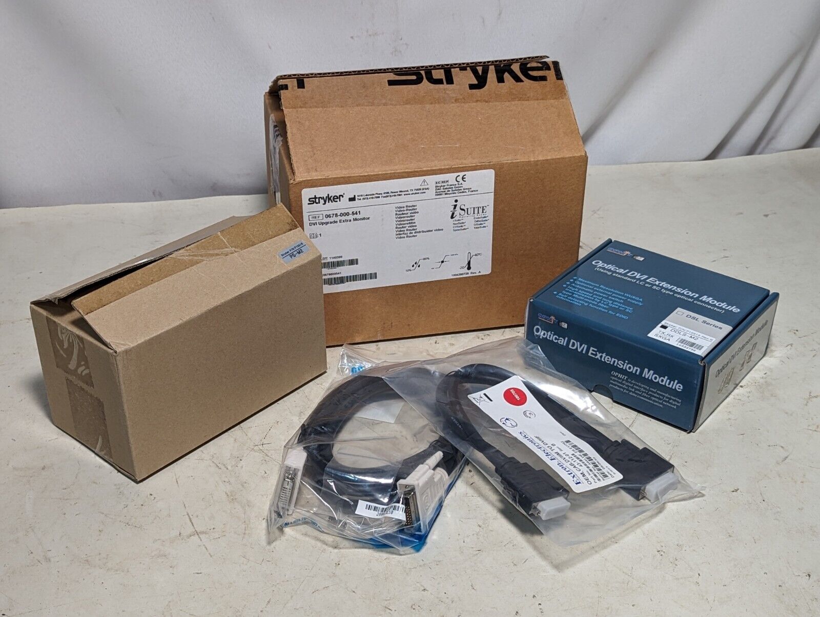 stryker 0678-000-541 DVI upgrade extra monitor, video router