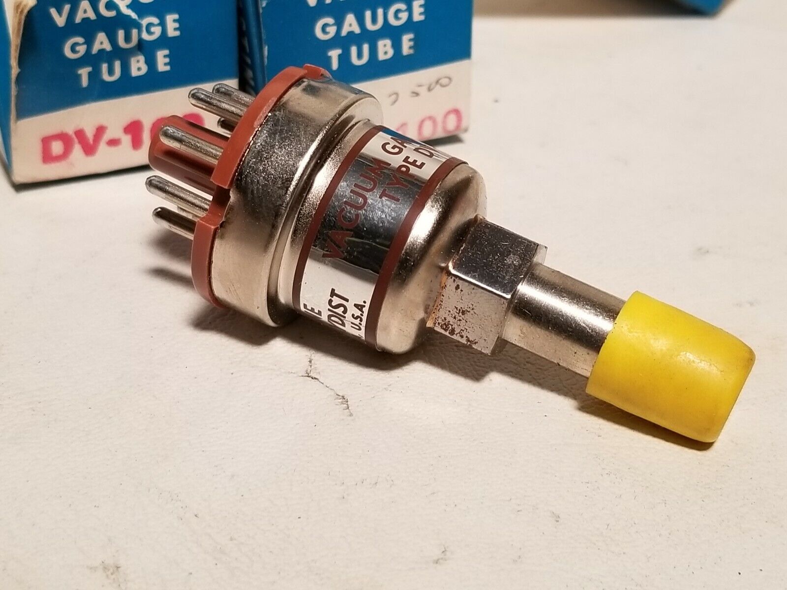 Teledyne Hastings-Raydist vacuum gauge tube, DV-100