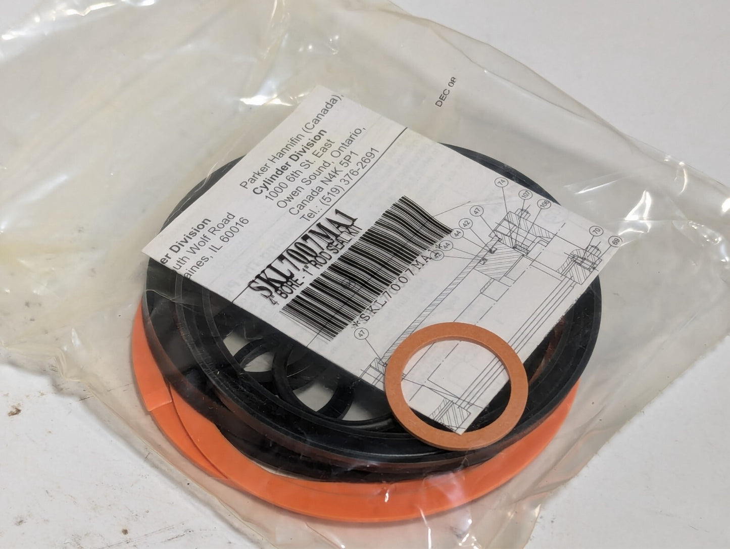 (3) Parker SKL7007MA1 Seal kit 4" Bore 1" Rod