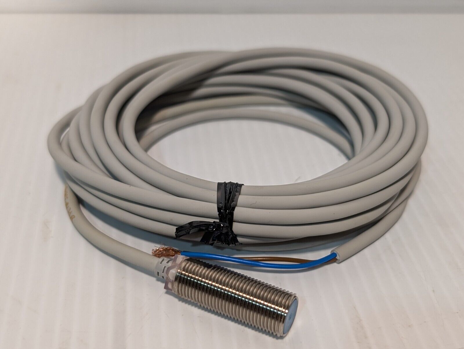 azbil FL7M-3J6HD-L5 Proximity Switch Sensor DC 2Wire, Yamatake FL7M3J6HDL5
