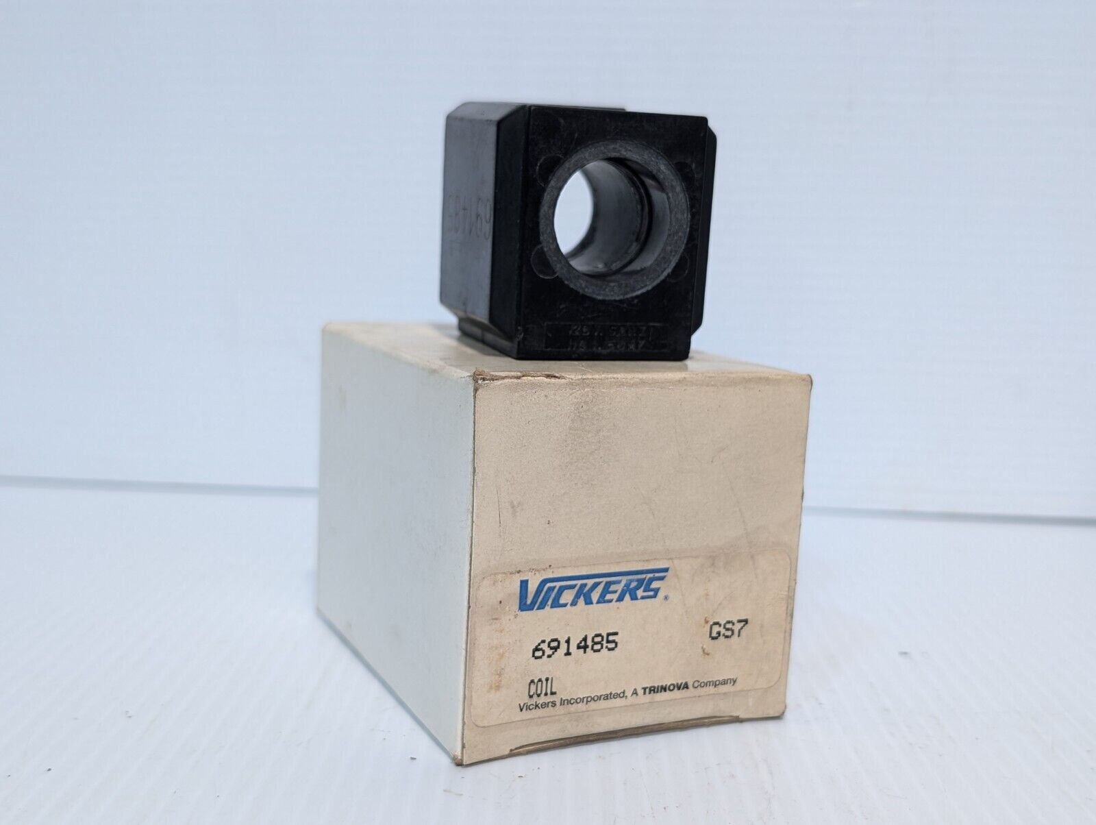 Vickers (Eaton Co) 691485 Solenoid Coil, 110-120VAC - Free Shipping & Returns