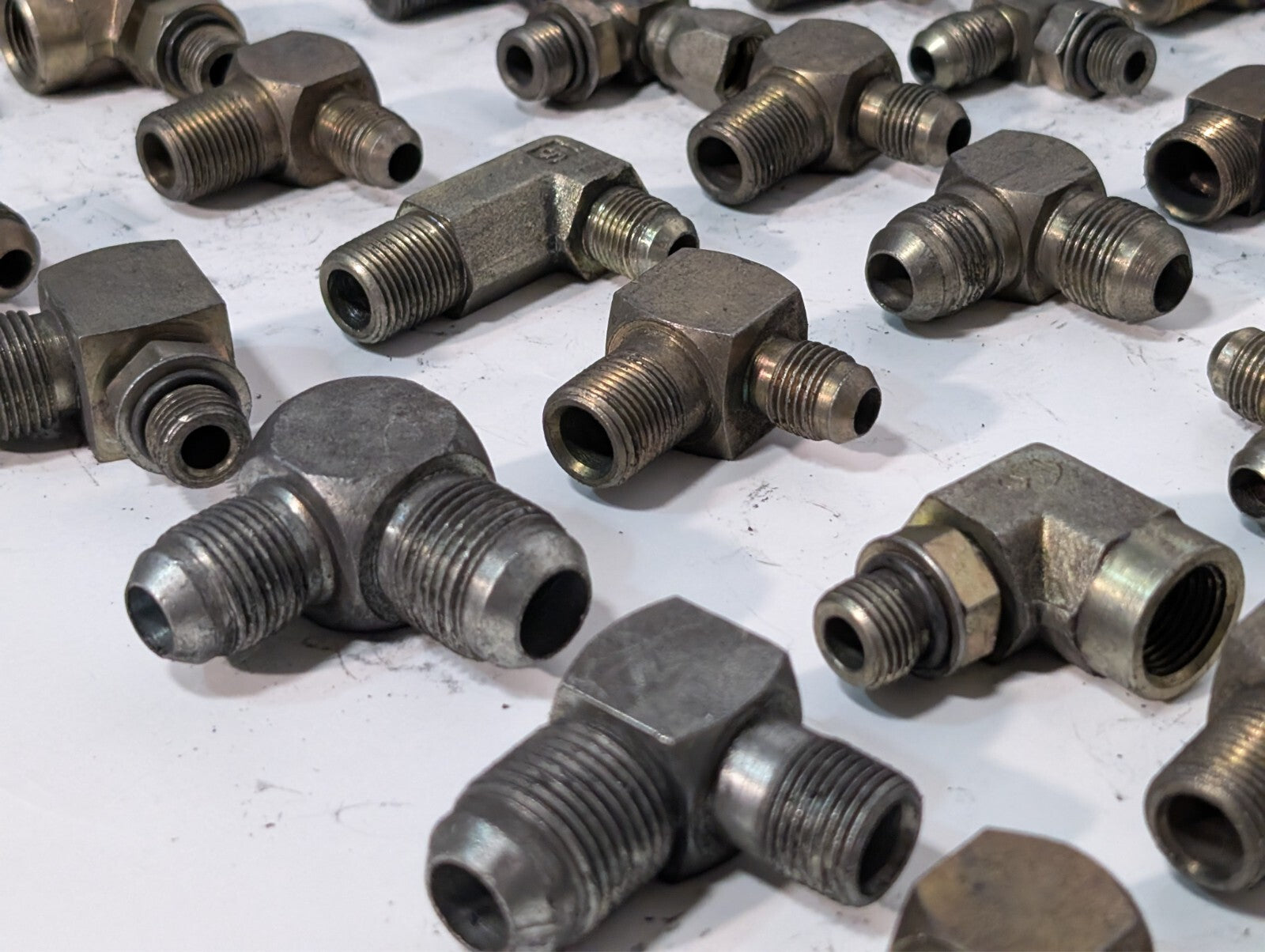 (225) Assorted 90 Degree Elbow Fitting and Adapters Male Female