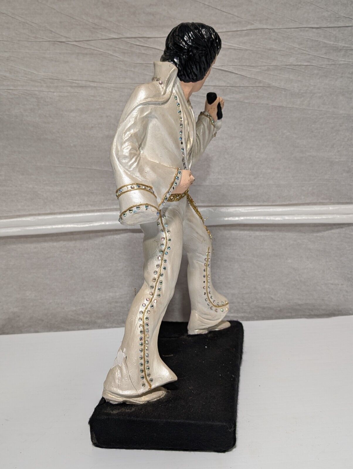 Vintage Elvis Presley Chalkware Plaster Hand painted Sequined Statue 8x14x5