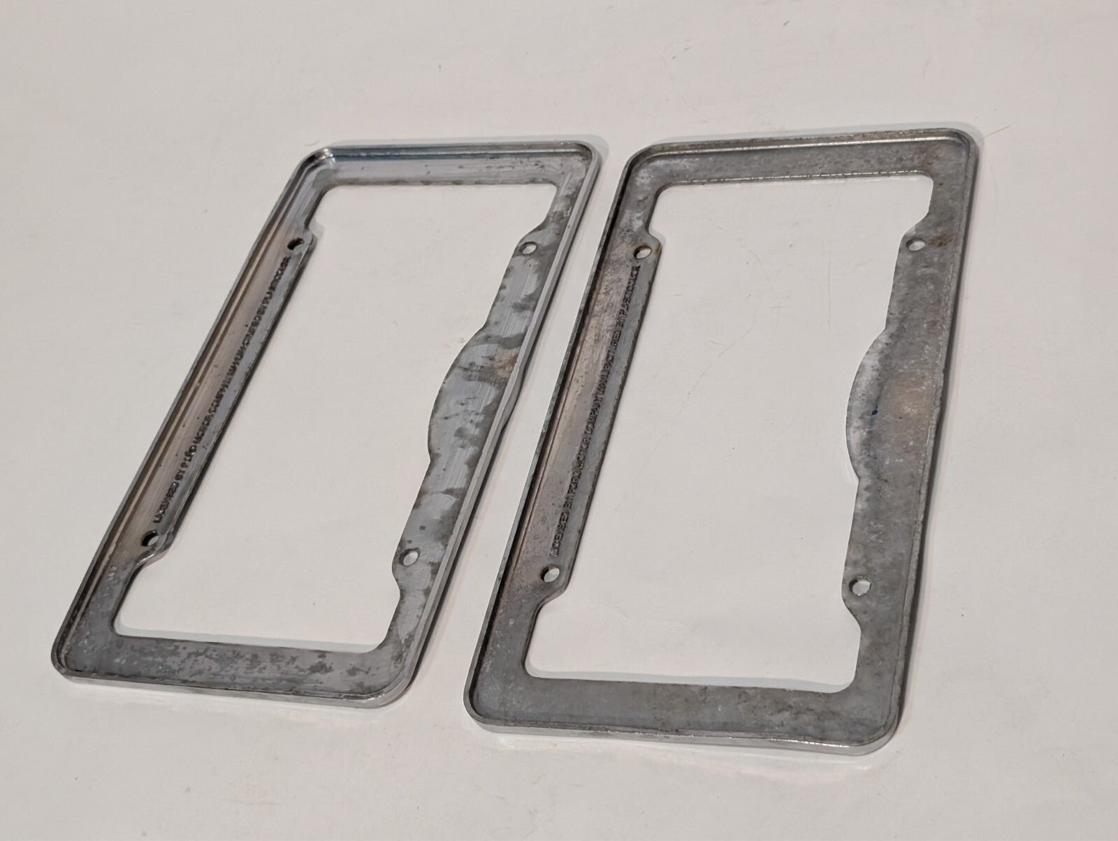(2) Ford Metal Silver License Plate Frame Holder Metal Pattern Mustang GT Viper