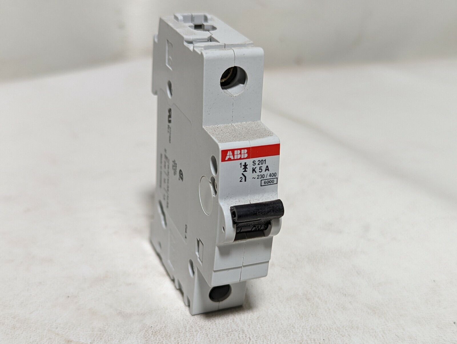 ABB S201U-K5A, 5 amps, 240VAC, 50/60Hz, 1 pole circuit breaker