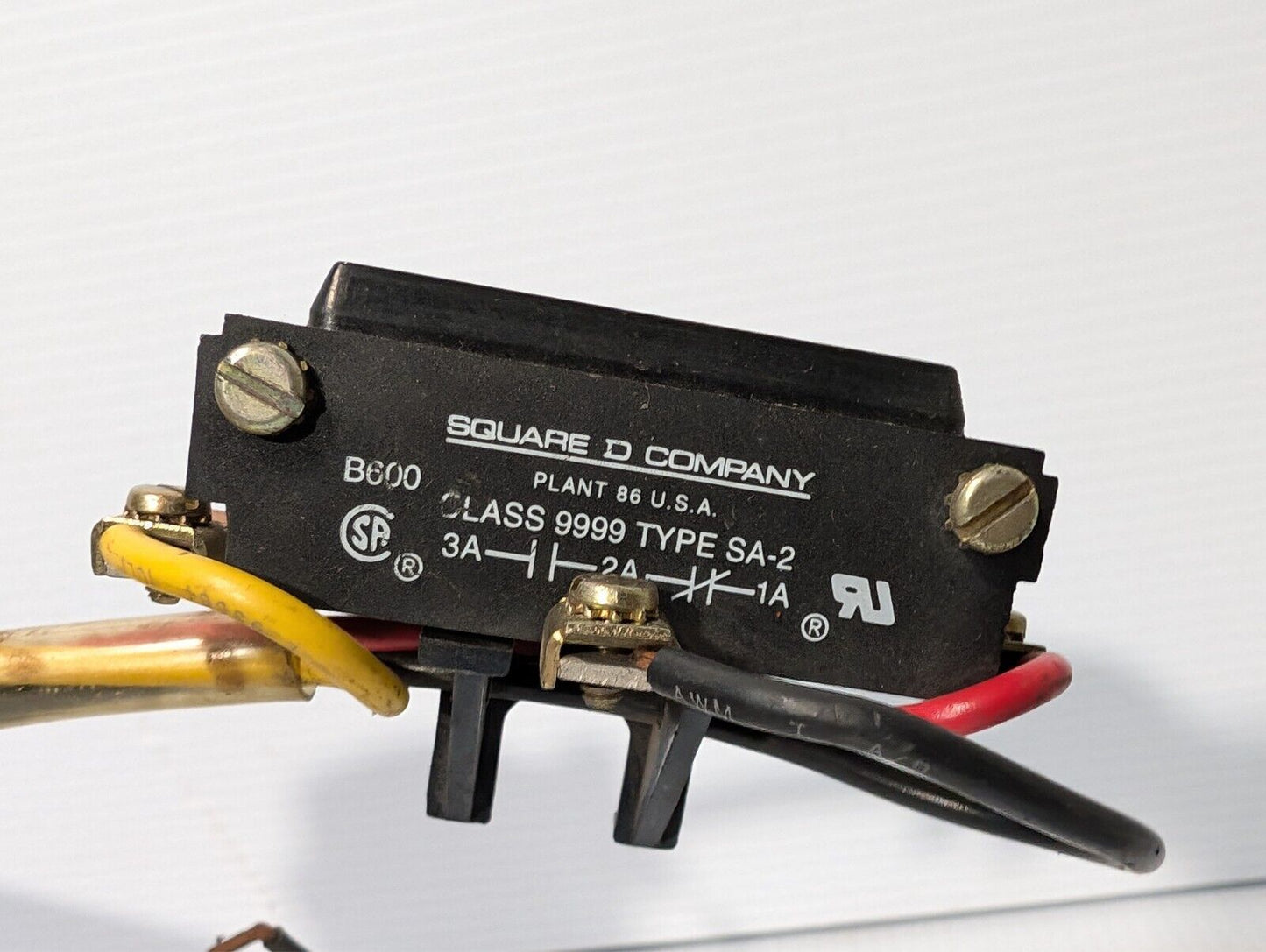 Square D 8536SBG2 motor starter, NEMA sz 0, 3HP, 220/240VAC coil